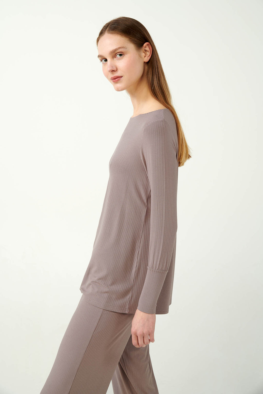 https://assets.vampfashion.com/SOFTONE_TMP_IMAGES/2_0186706713.jpg
