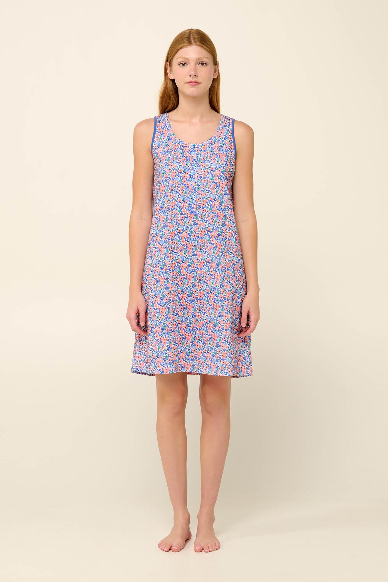 https://assets.vampfashion.com/SOFTONE_TMP_IMAGES/2_0195061311.jpg