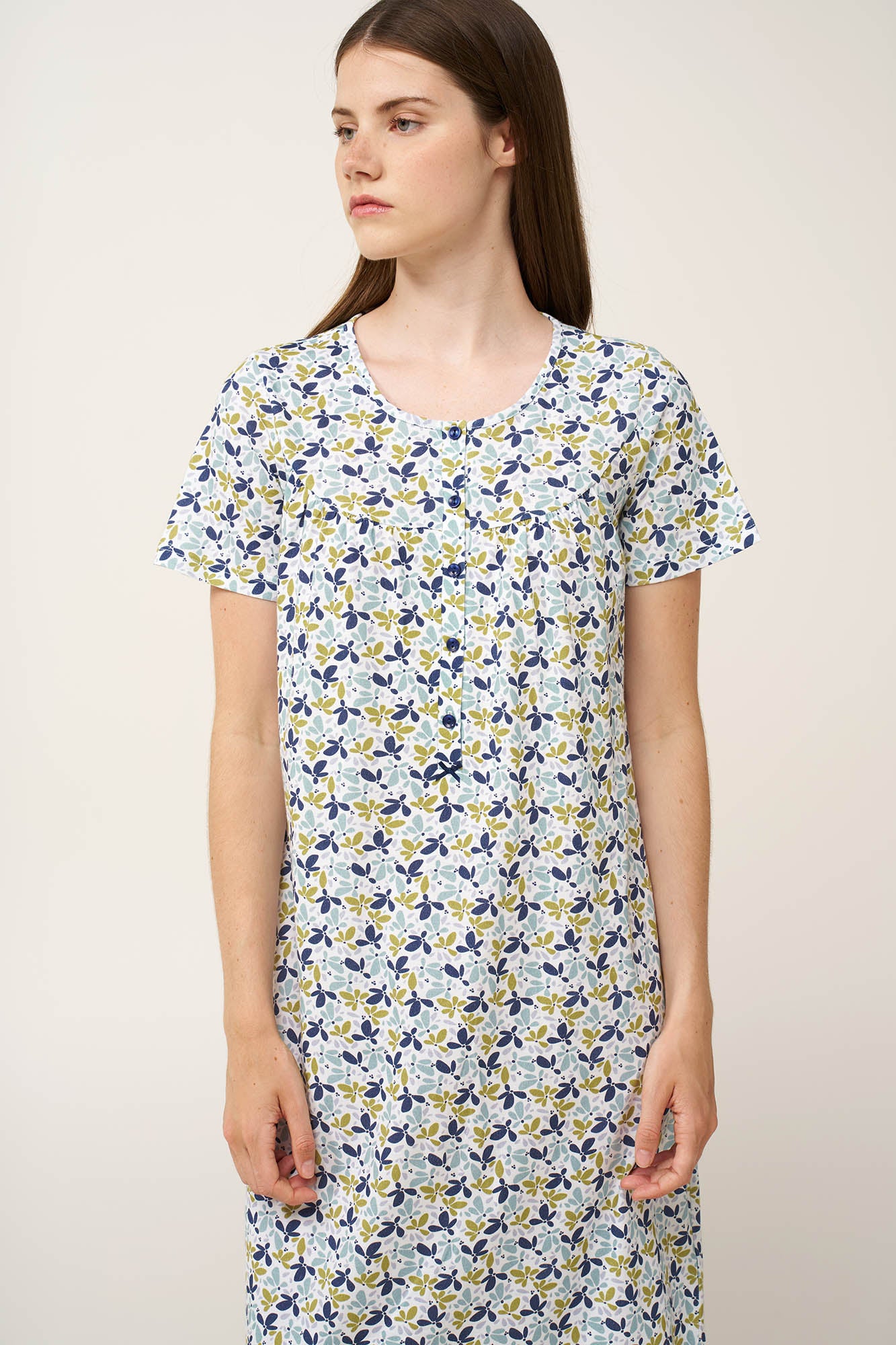 https://assets.vampfashion.com/SOFTONE_TMP_IMAGES/2_0196427945.jpg