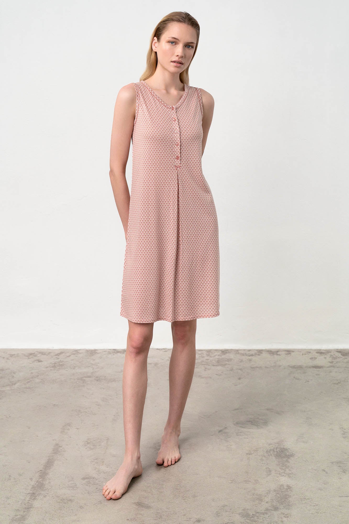 https://assets.vampfashion.com/SOFTONE_TMP_IMAGES/2_0204779216.jpg