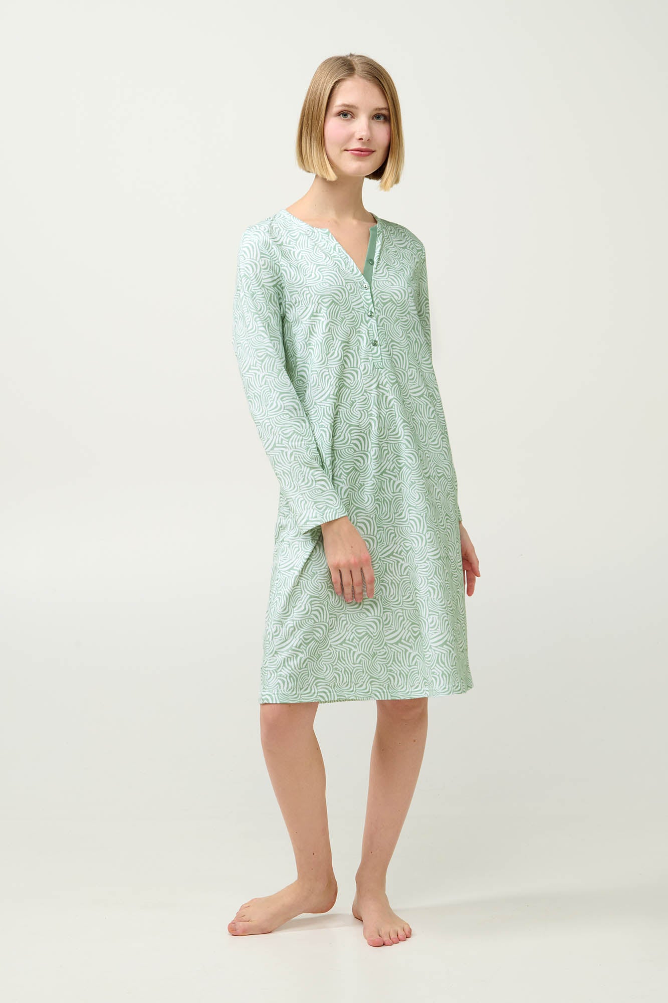 https://assets.vampfashion.com/SOFTONE_TMP_IMAGES/2_0253301689.jpg