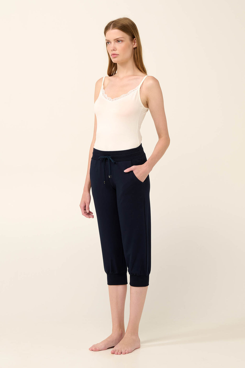 https://assets.vampfashion.com/SOFTONE_TMP_IMAGES/2_0253429995.jpg