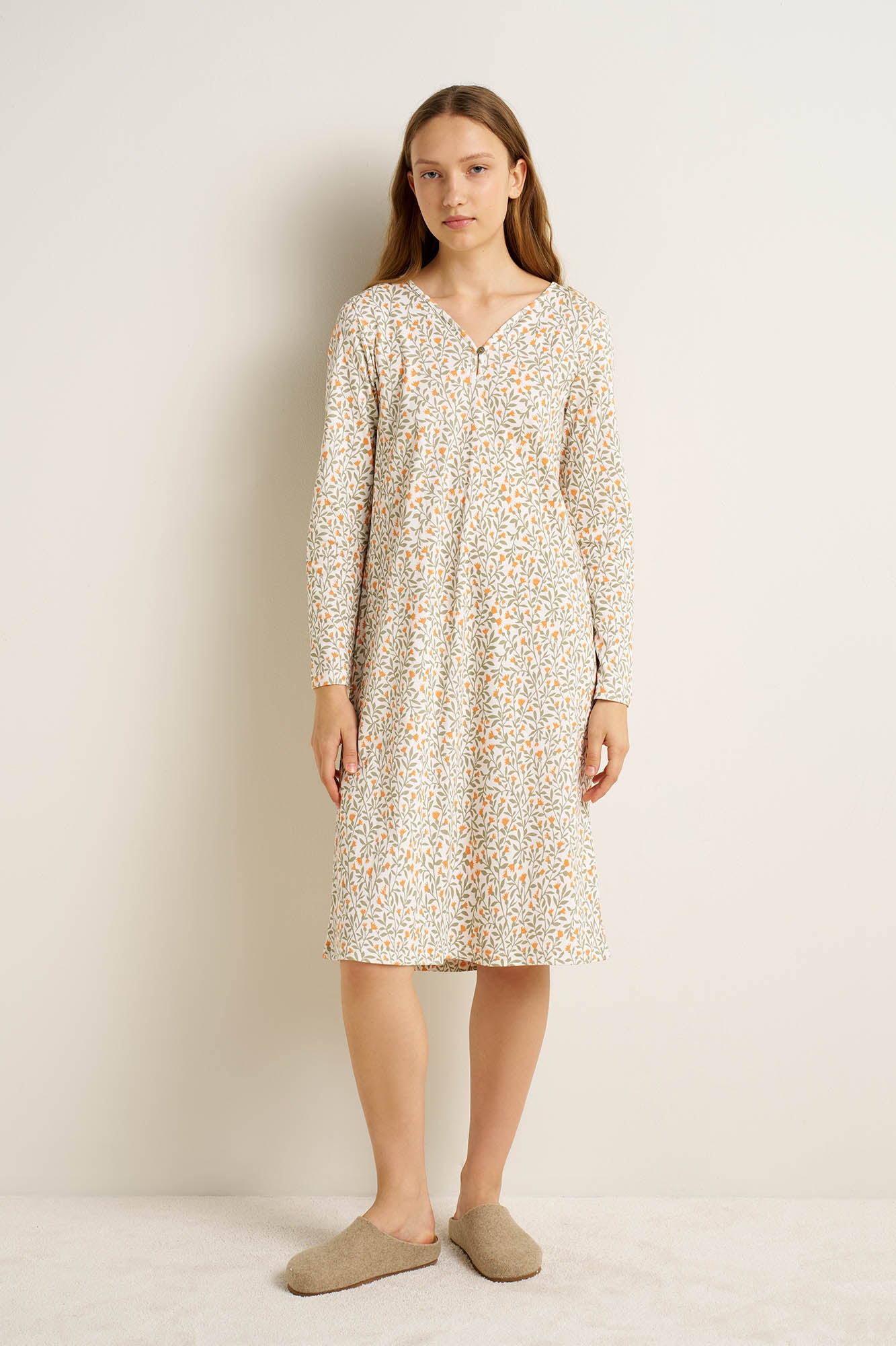 https://assets.vampfashion.com/SOFTONE_TMP_IMAGES/2_0254331166.jpg