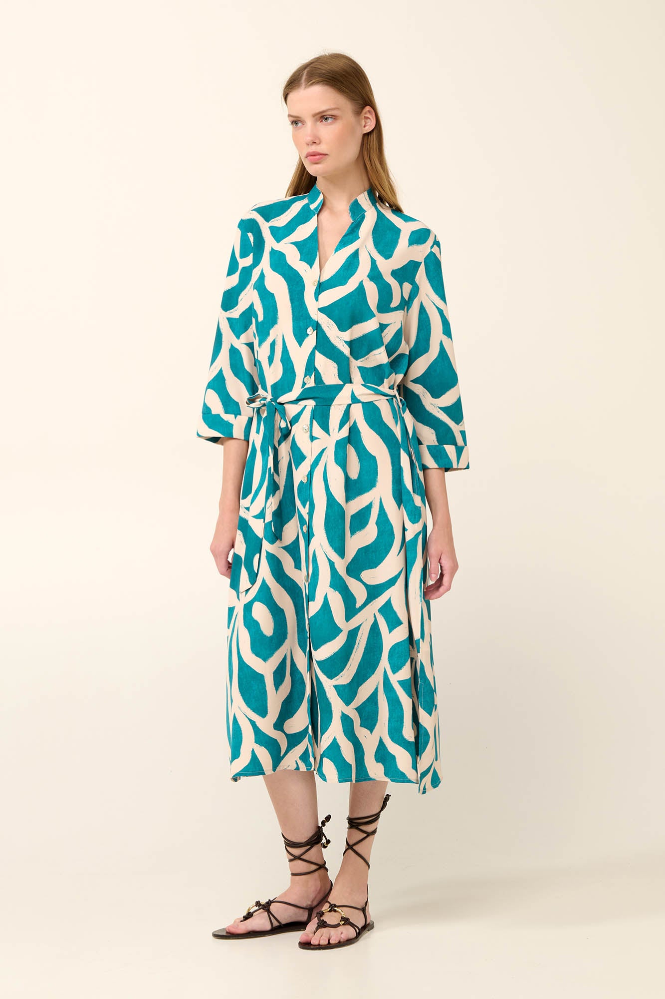 https://assets.vampfashion.com/SOFTONE_TMP_IMAGES/2_0255428441.jpg