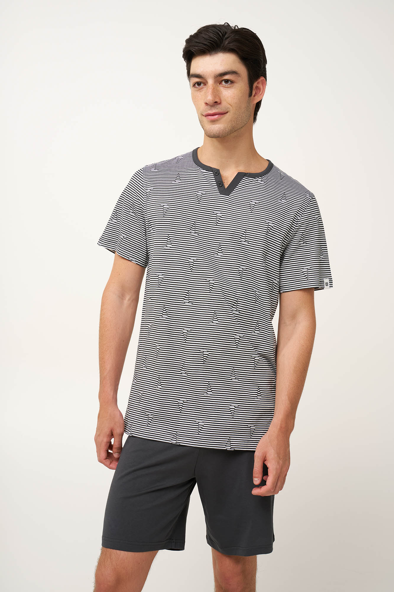 https://assets.vampfashion.com/SOFTONE_TMP_IMAGES/2_0291457055.jpg
