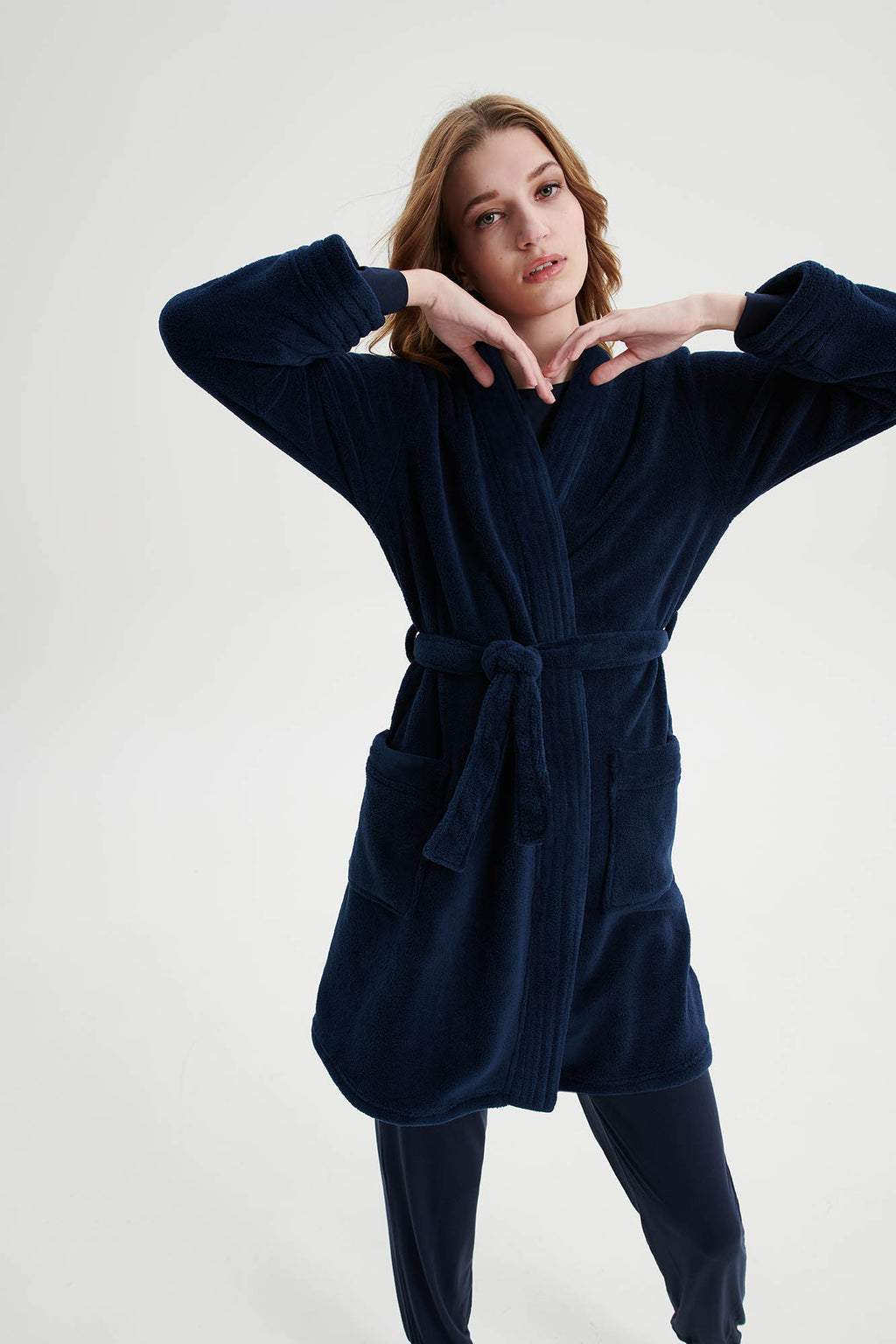 Vamp - Μονόχρωμη Σταυρωτή Ρόμπα