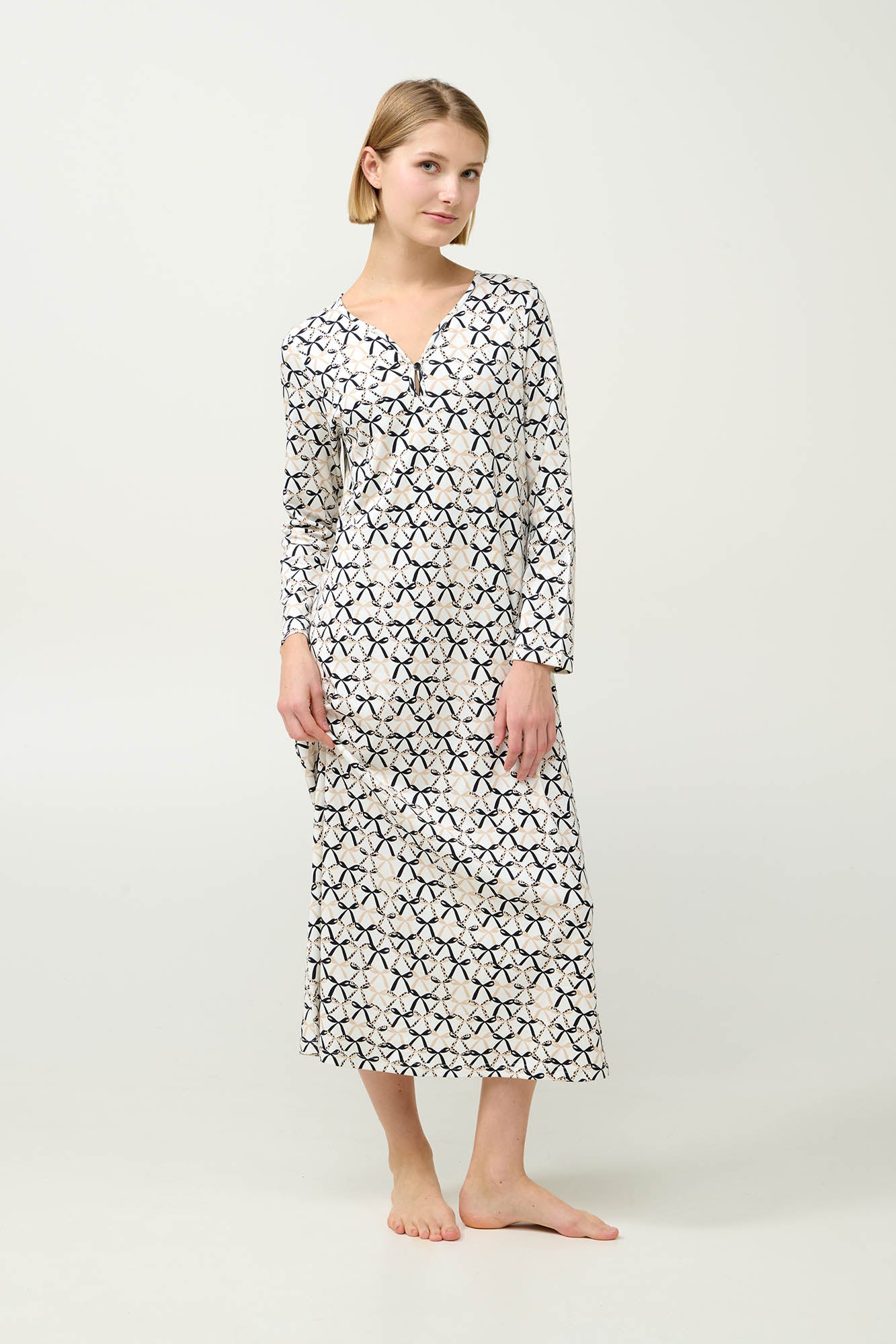 https://assets.vampfashion.com/SOFTONE_TMP_IMAGES/2_0294638345.jpg