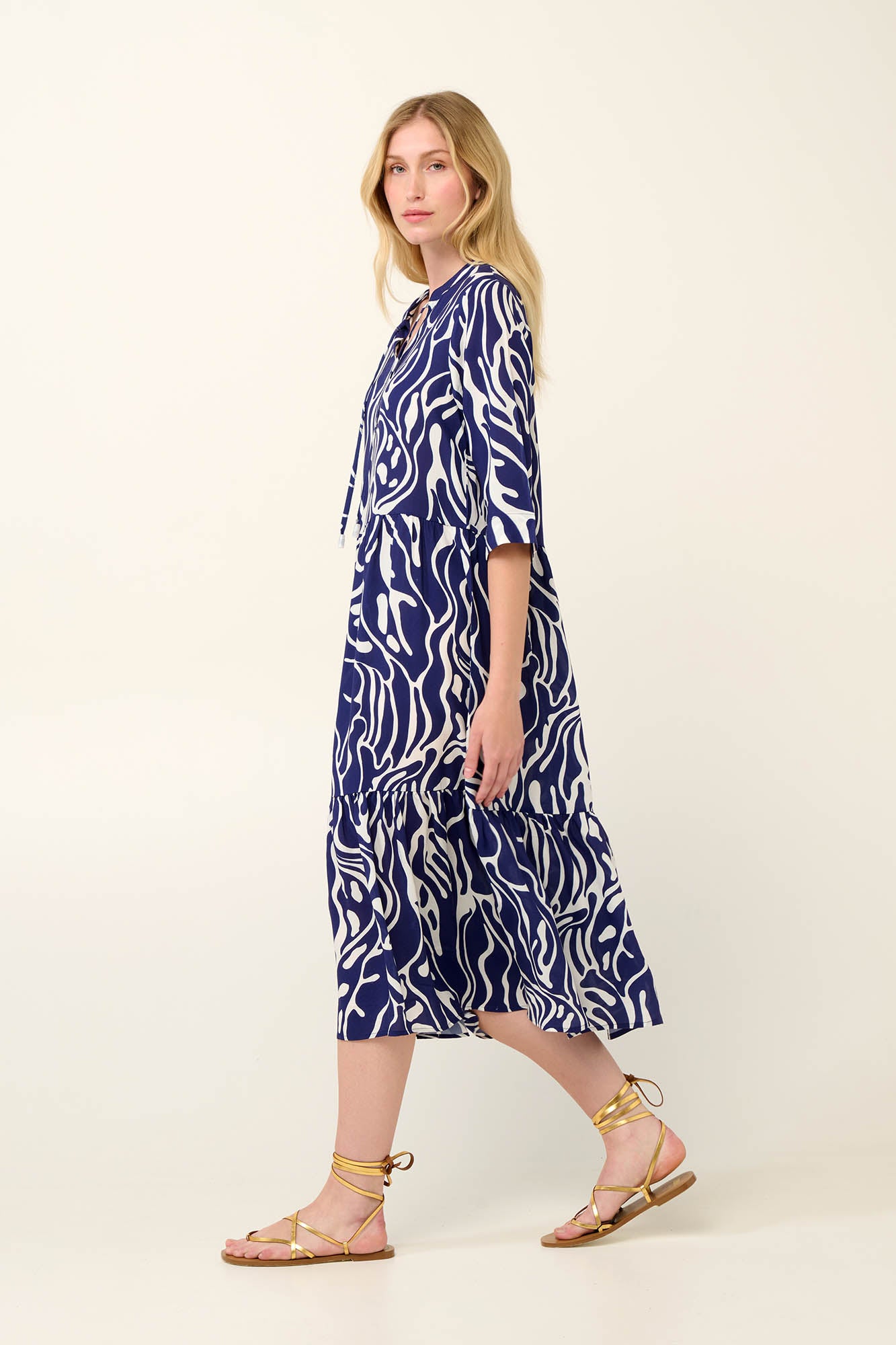 https://assets.vampfashion.com/SOFTONE_TMP_IMAGES/2_0298502892.jpg