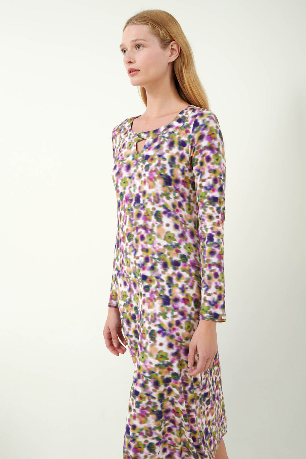 https://assets.vampfashion.com/SOFTONE_TMP_IMAGES/2_0301524160.jpg