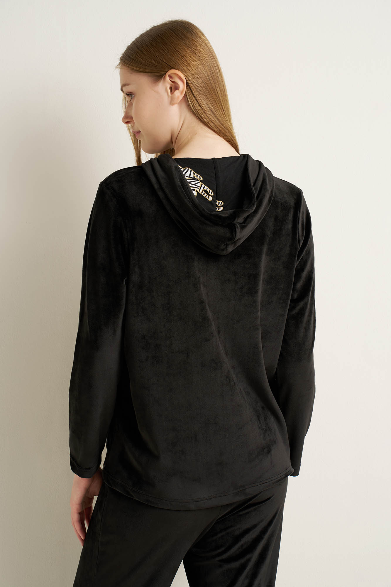 https://assets.vampfashion.com/SOFTONE_TMP_IMAGES/2_0307000848.jpg