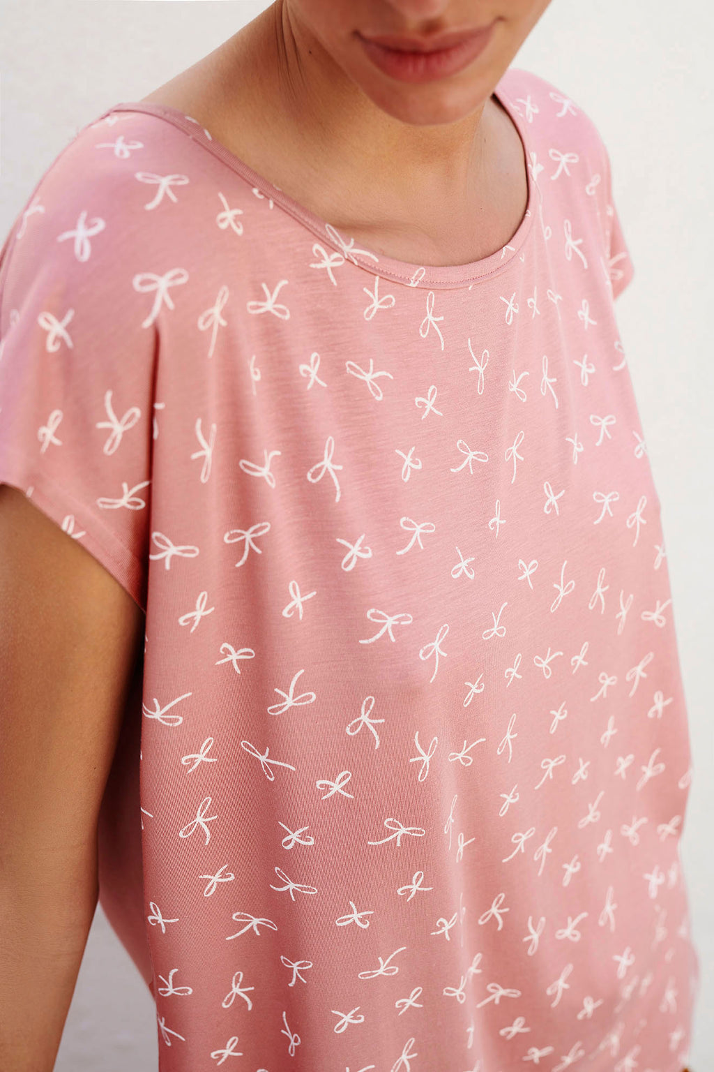 https://assets.vampfashion.com/SOFTONE_TMP_IMAGES/2_0338211572.jpg