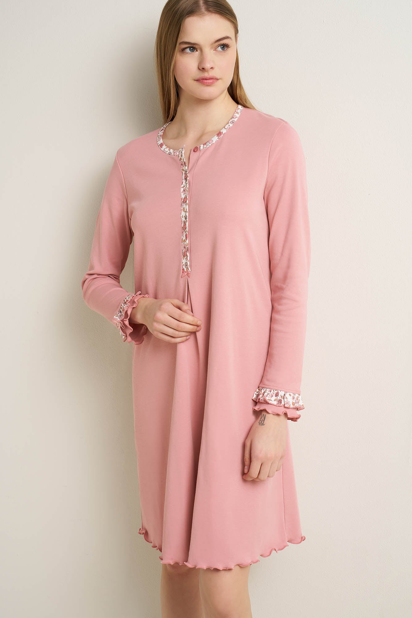 https://assets.vampfashion.com/SOFTONE_TMP_IMAGES/2_0343246265.jpg