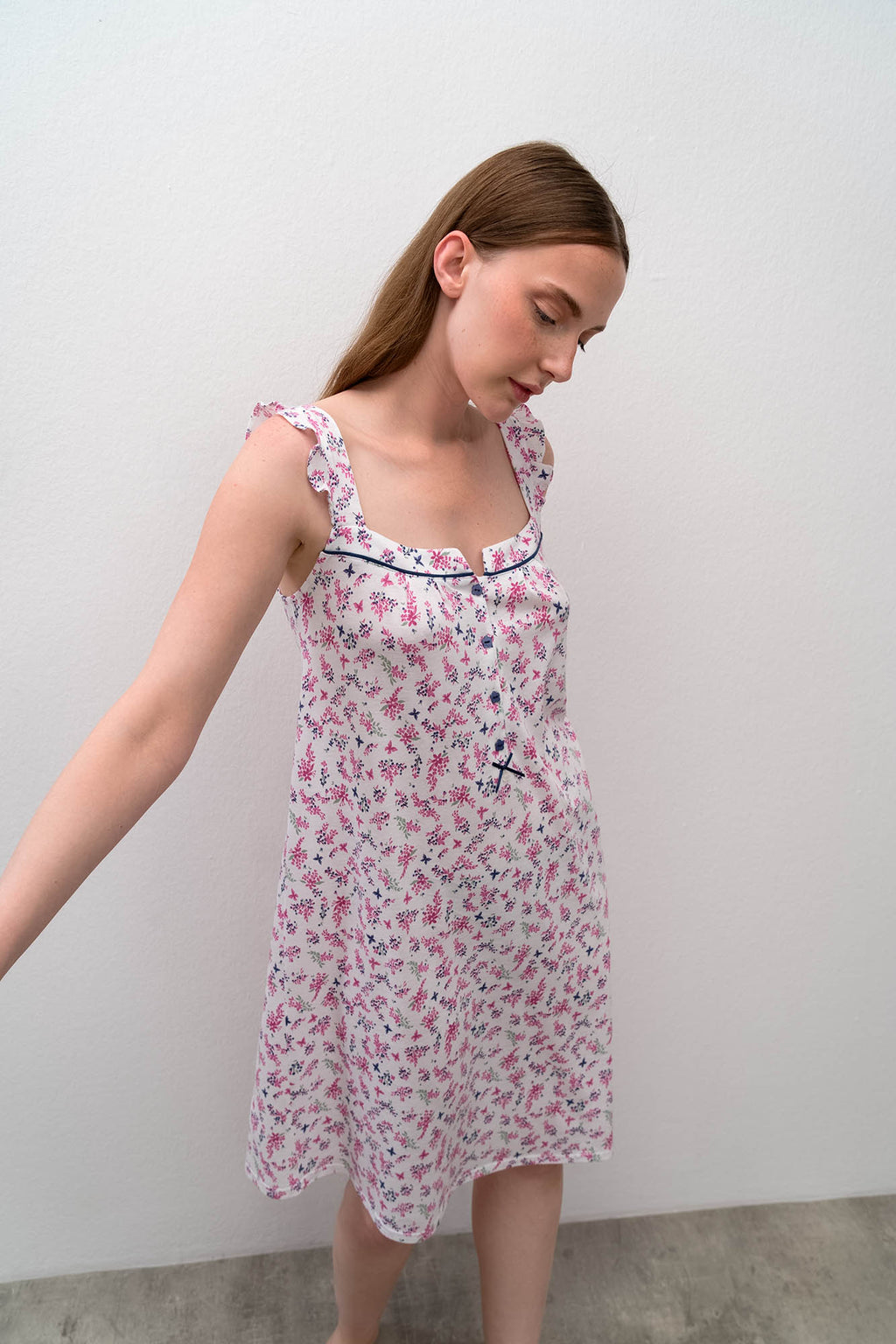 https://assets.vampfashion.com/SOFTONE_TMP_IMAGES/2_0355201650.jpg