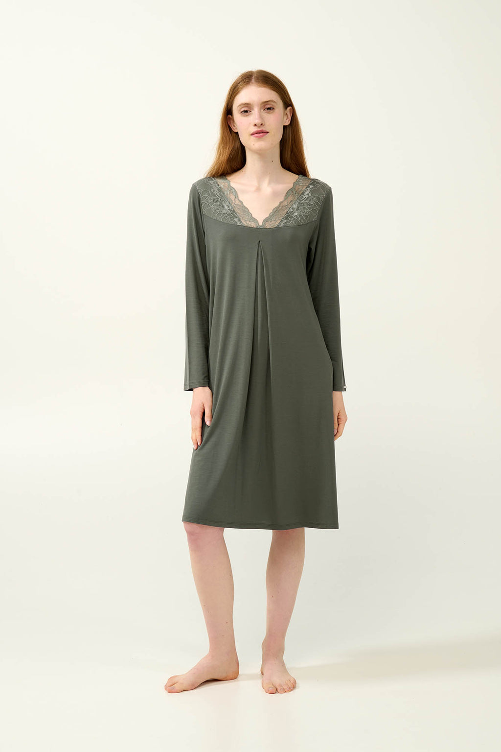 https://assets.vampfashion.com/SOFTONE_TMP_IMAGES/2_0383982260.jpg