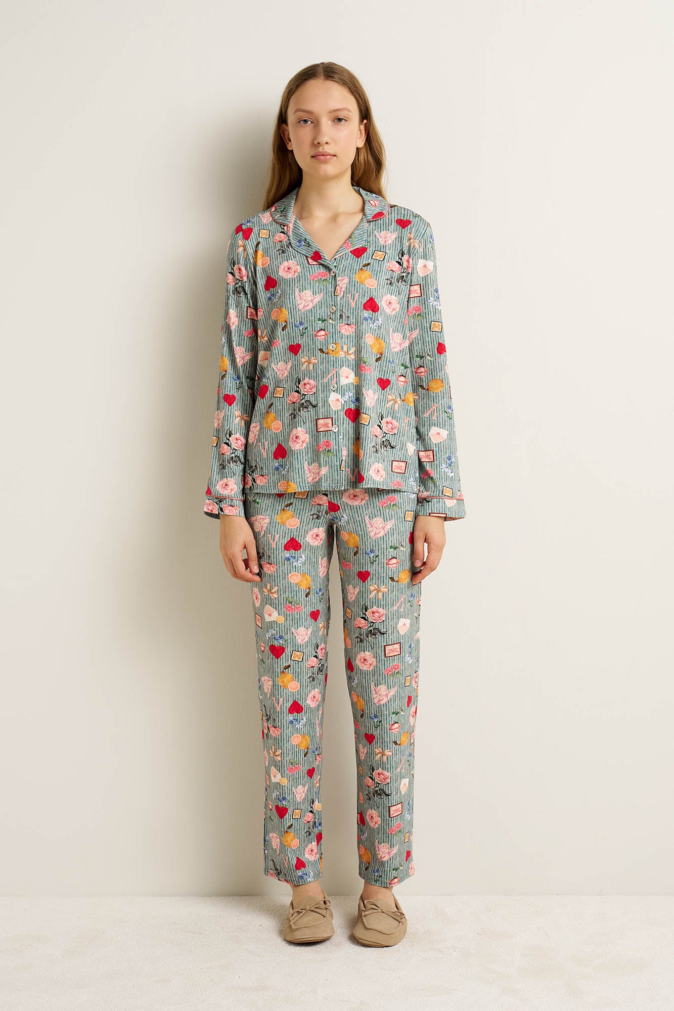 https://assets.vampfashion.com/SOFTONE_TMP_IMAGES/2_0403141040.jpg