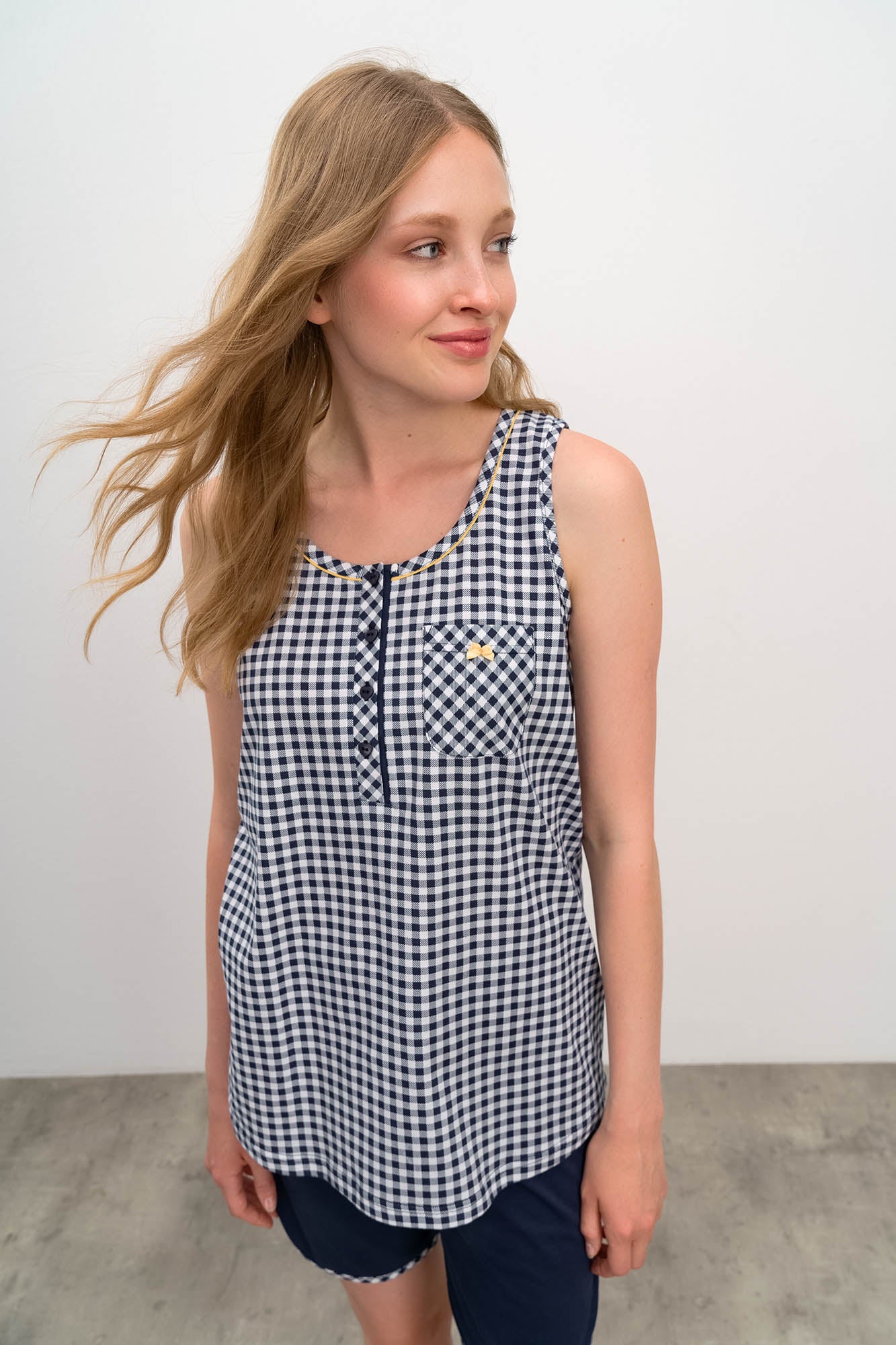 https://assets.vampfashion.com/SOFTONE_TMP_IMAGES/2_0408528813.jpg