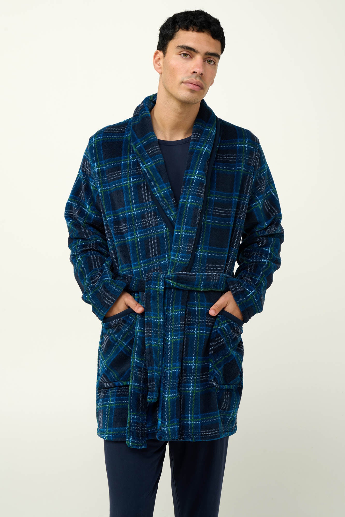 https://assets.vampfashion.com/SOFTONE_TMP_IMAGES/2_0435259797.jpg