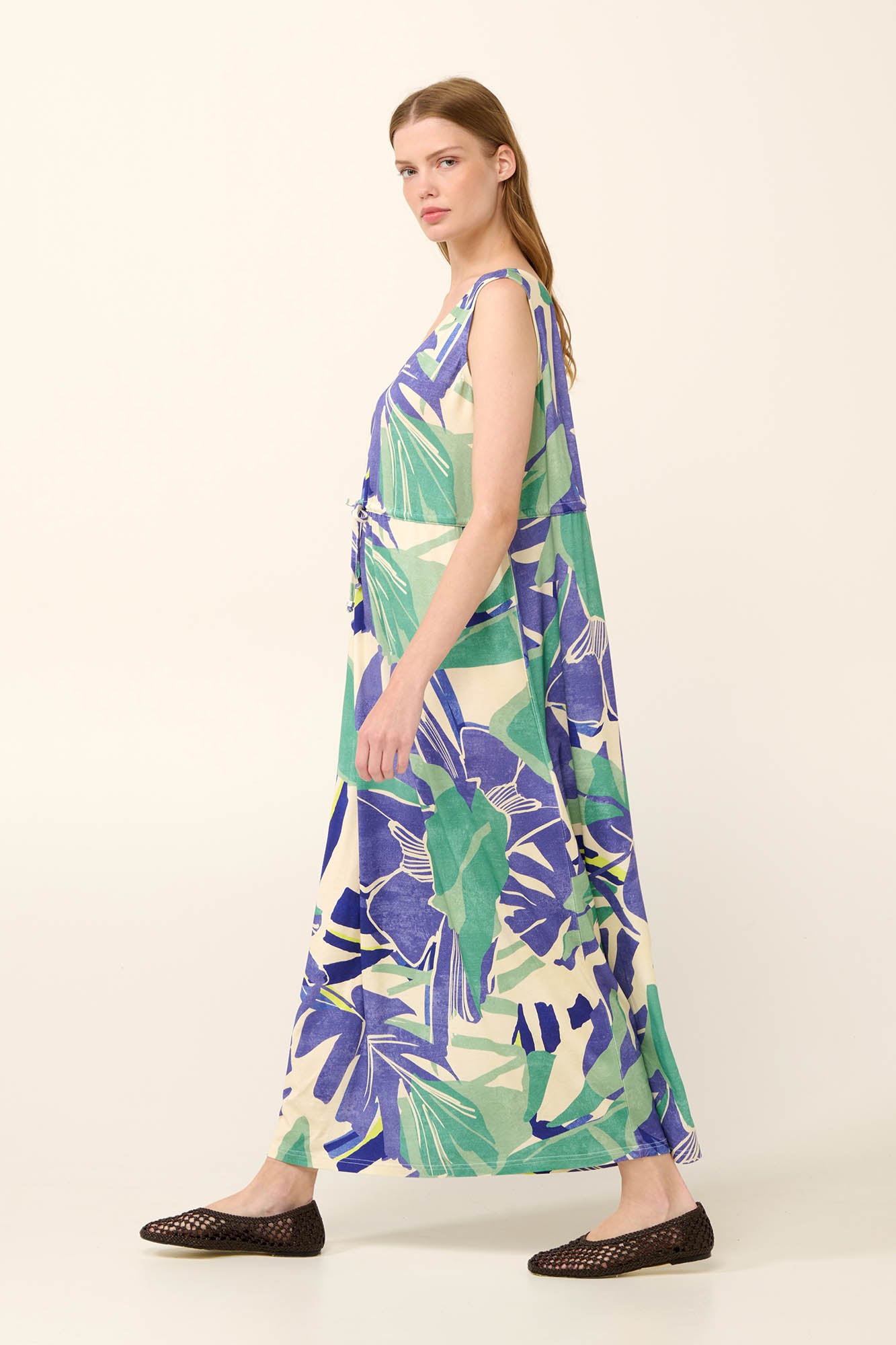 https://assets.vampfashion.com/SOFTONE_TMP_IMAGES/2_0437234547.jpg