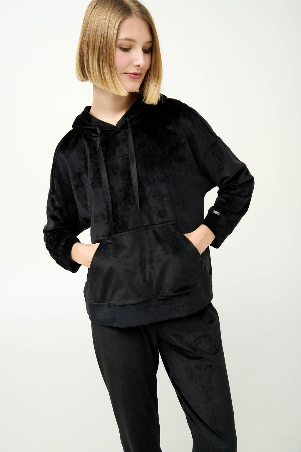 Vamp - Μονόχρωμη Γυναικεία Φόρμα Velvet