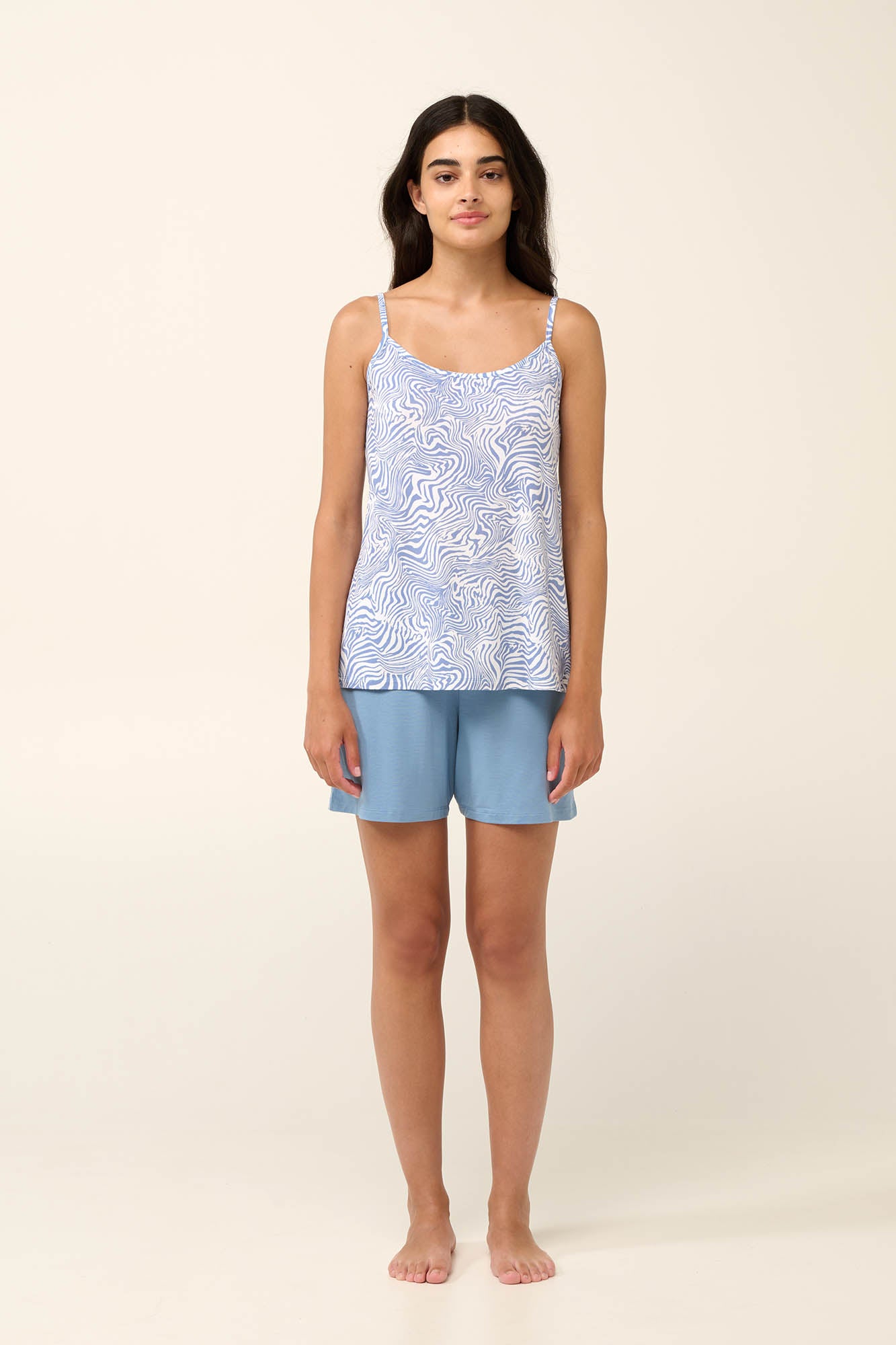 https://assets.vampfashion.com/SOFTONE_TMP_IMAGES/2_0475865767.jpg