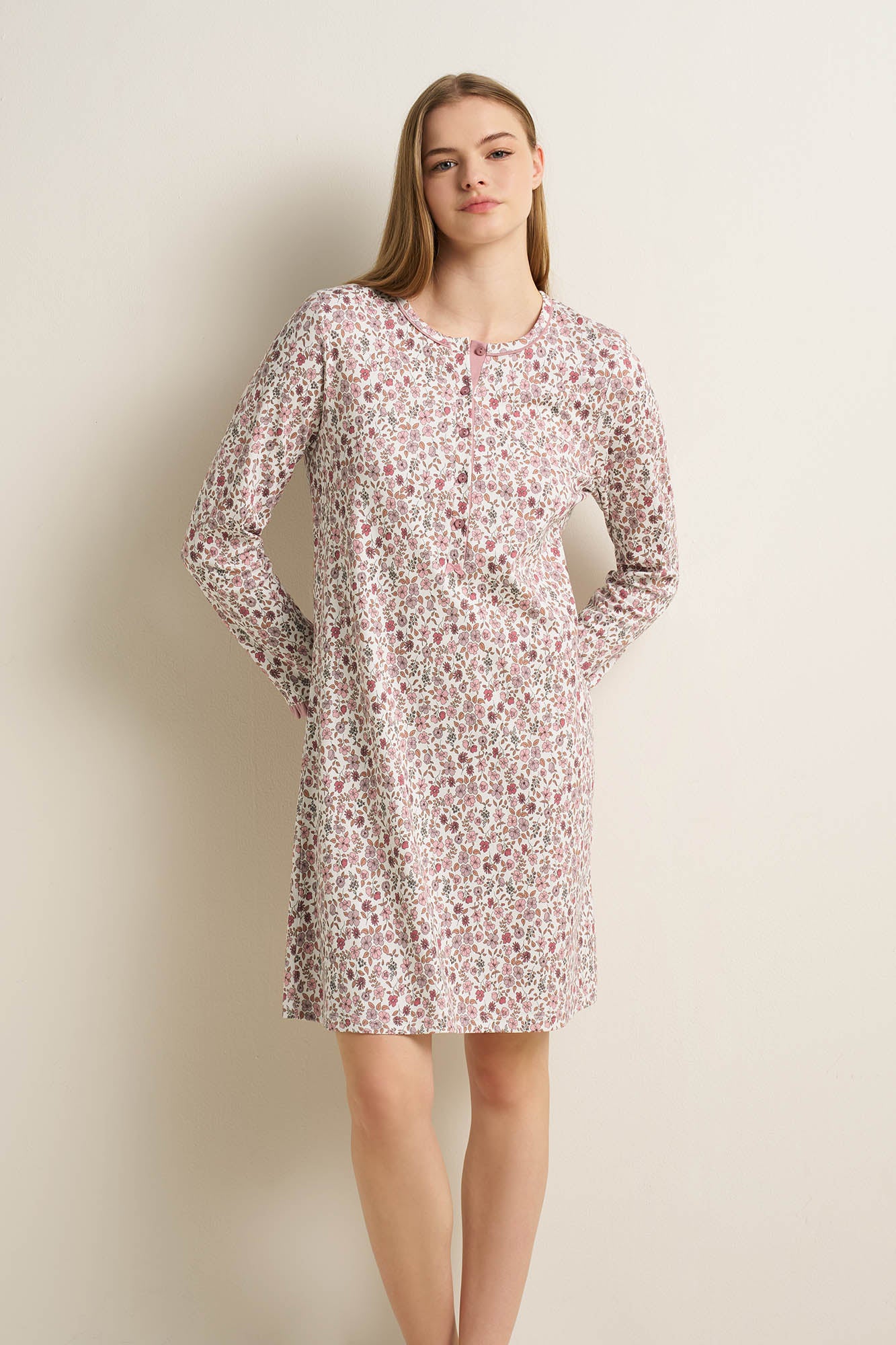 https://assets.vampfashion.com/SOFTONE_TMP_IMAGES/2_0479342797.jpg