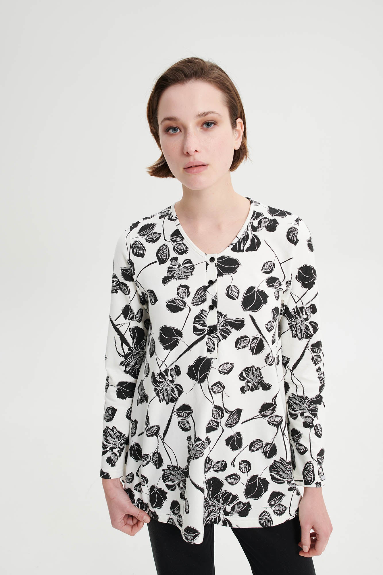 https://assets.vampfashion.com/SOFTONE_TMP_IMAGES/2_0484459225.jpg
