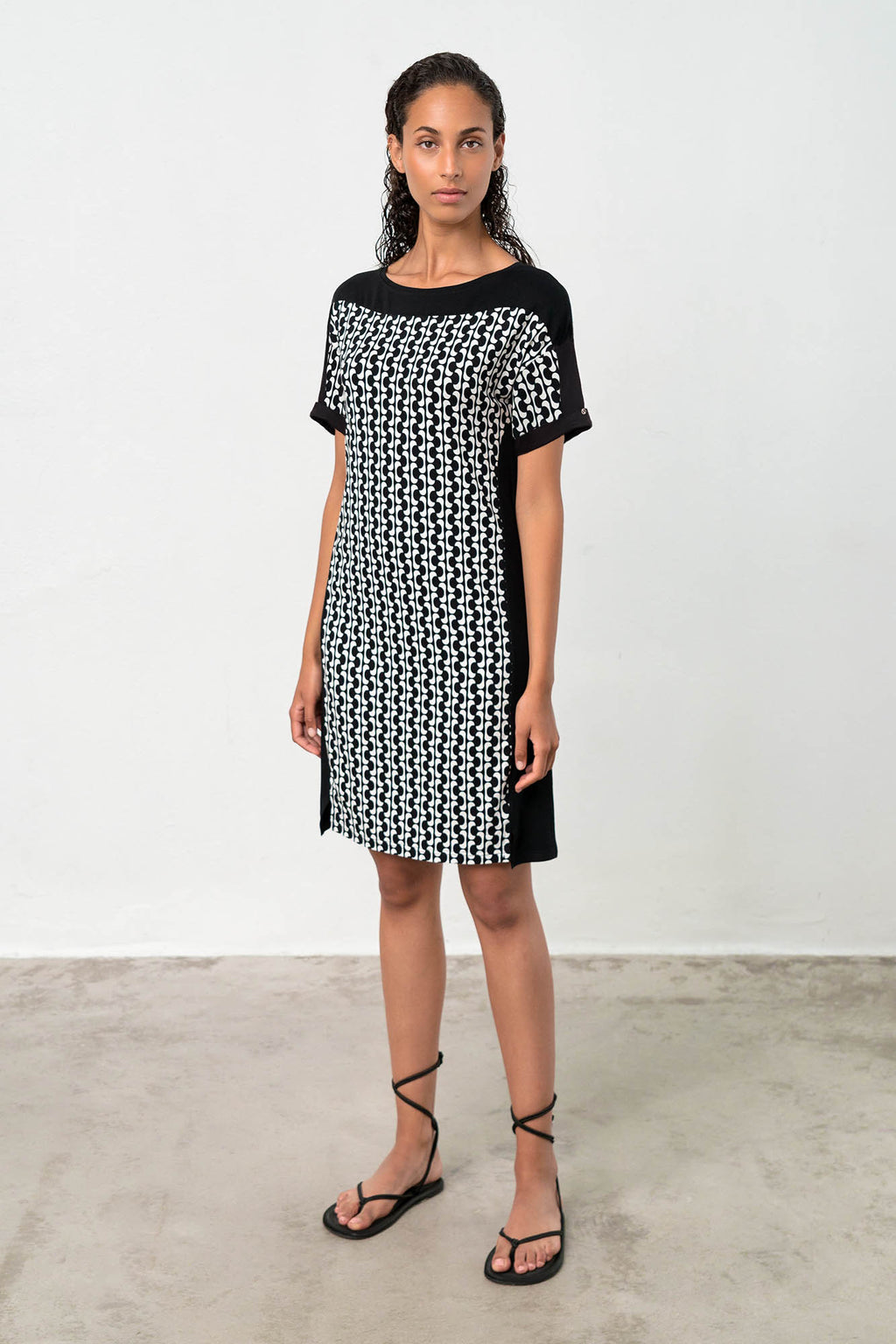 https://assets.vampfashion.com/SOFTONE_TMP_IMAGES/2_0487934522.jpg