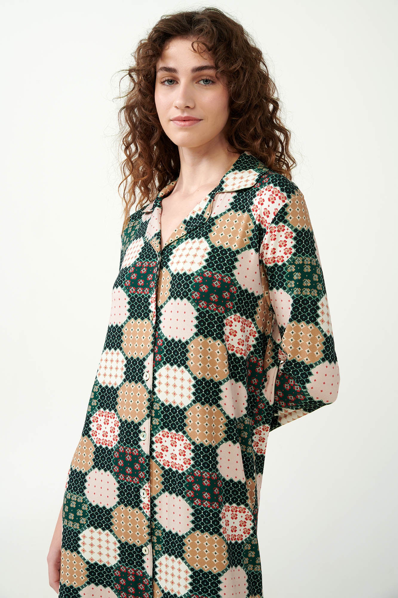 https://assets.vampfashion.com/SOFTONE_TMP_IMAGES/2_0489601992.jpg