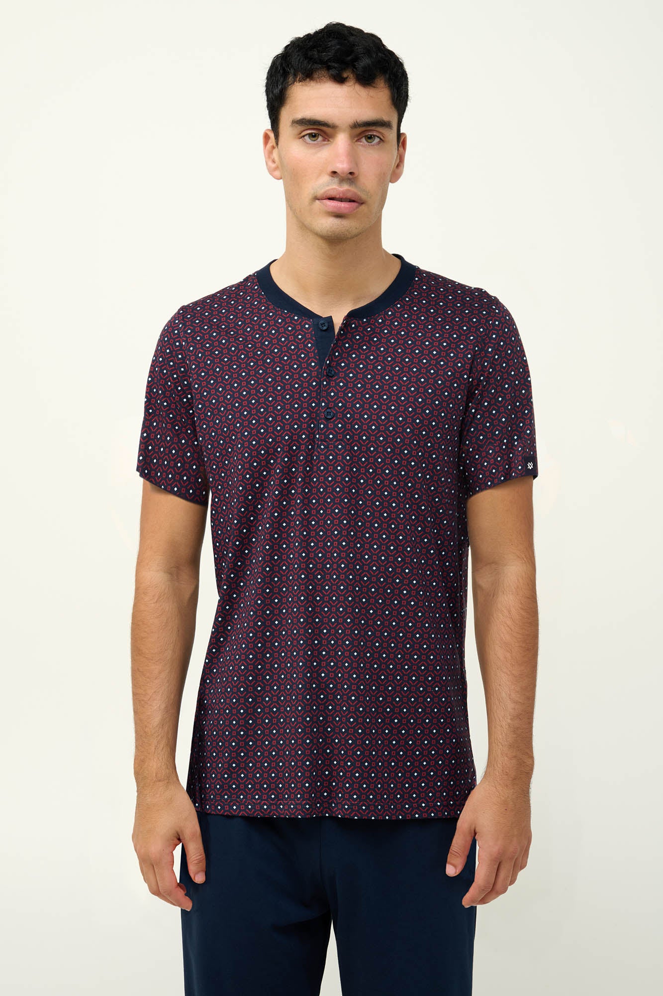 https://assets.vampfashion.com/SOFTONE_TMP_IMAGES/2_0517422865.jpg