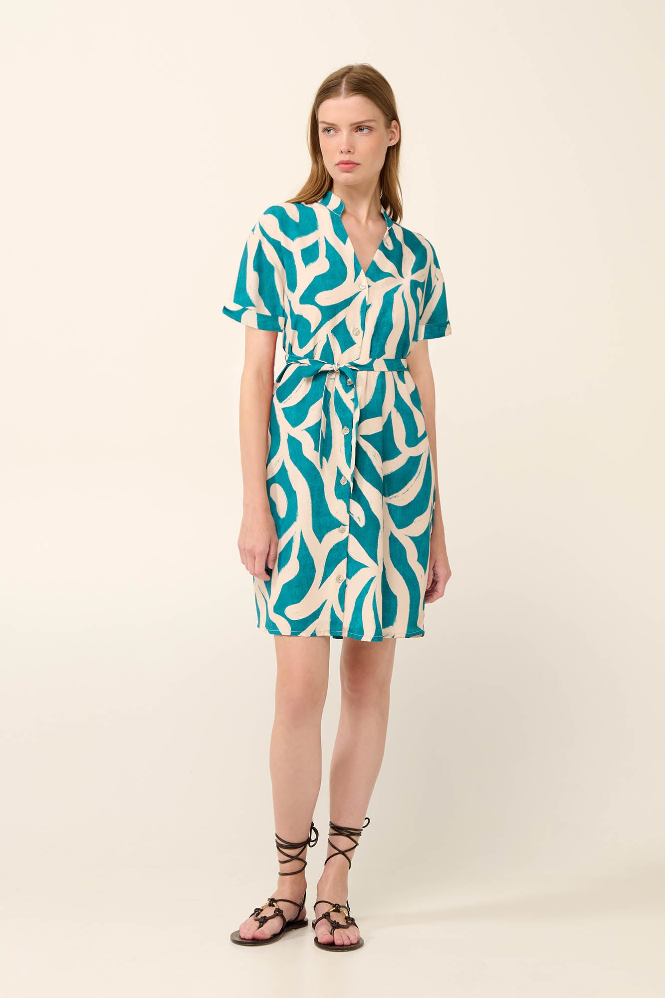 https://assets.vampfashion.com/SOFTONE_TMP_IMAGES/2_0528570851.jpg