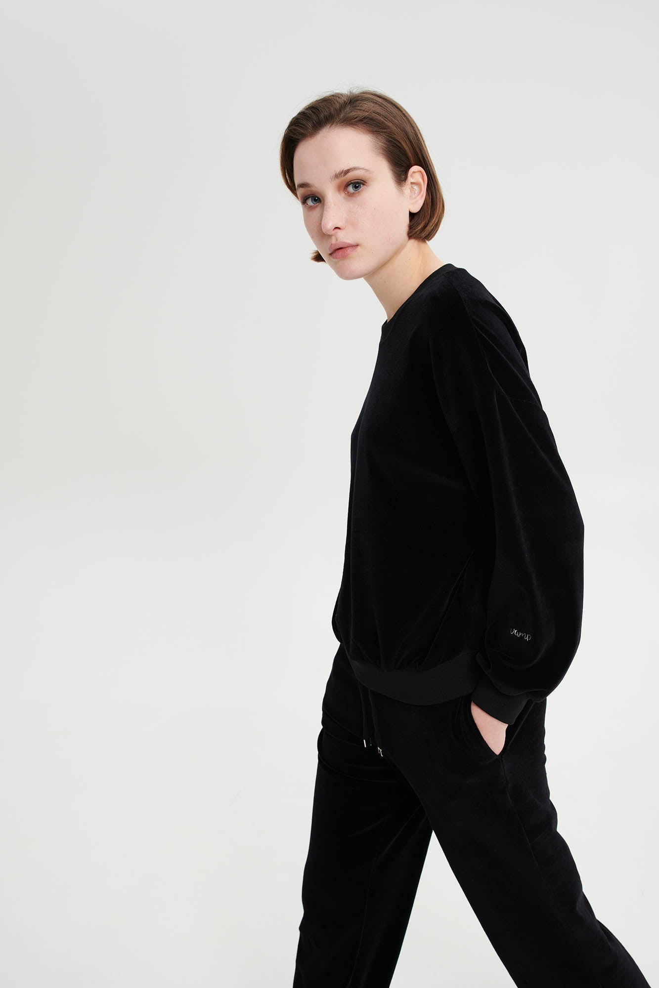 https://assets.vampfashion.com/SOFTONE_TMP_IMAGES/2_0537419625.jpg