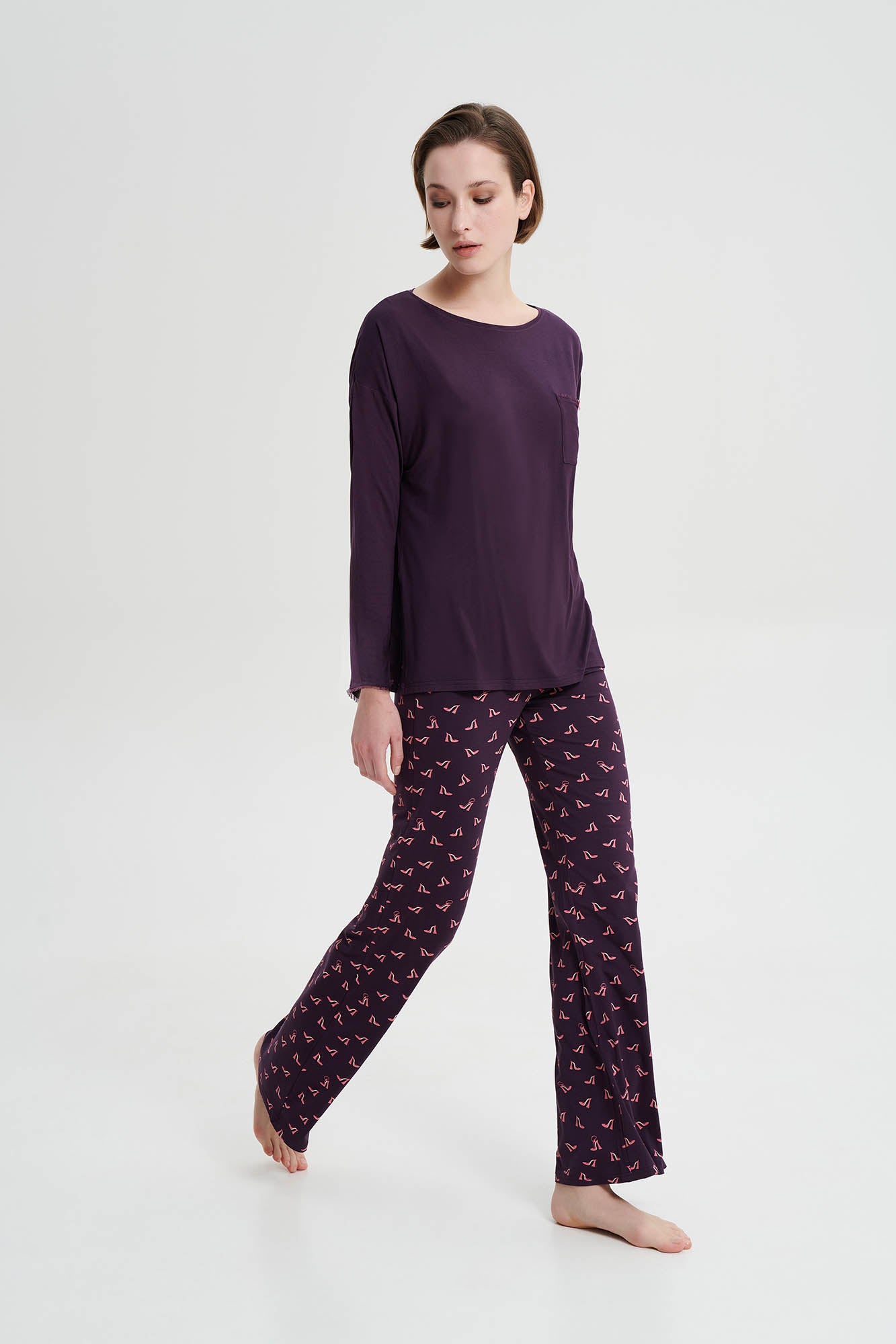 https://assets.vampfashion.com/SOFTONE_TMP_IMAGES/2_0542806867.jpg
