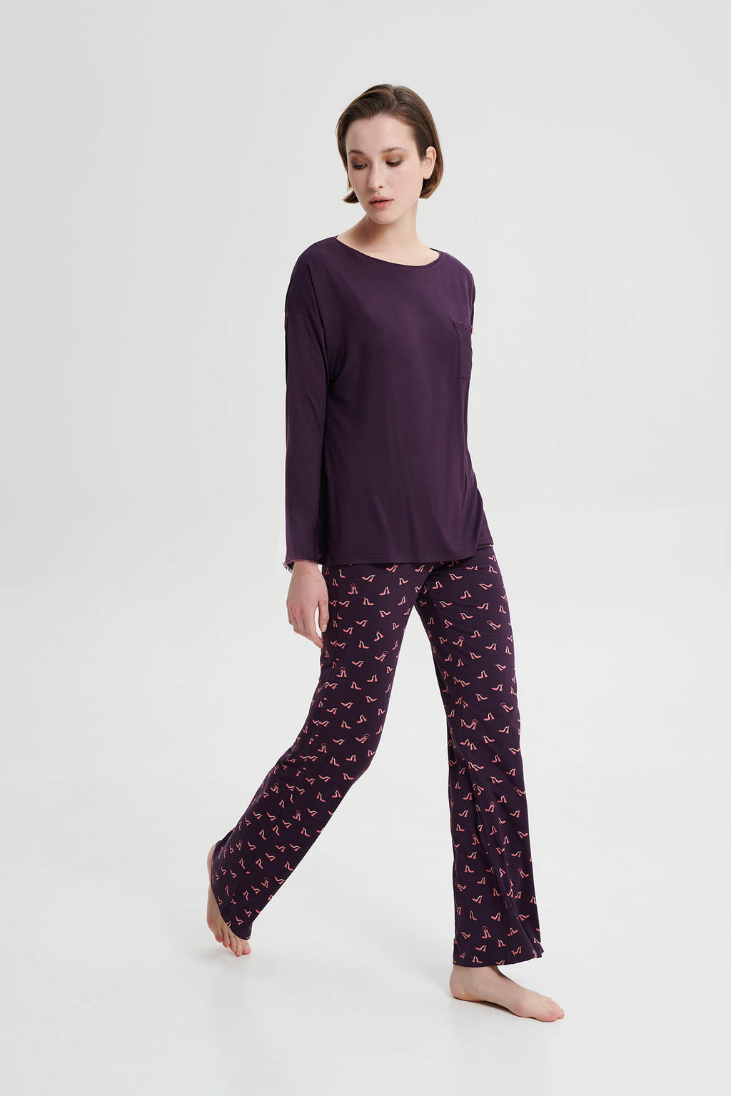 https://assets.vampfashion.com/SOFTONE_TMP_IMAGES/2_0542806867.jpg