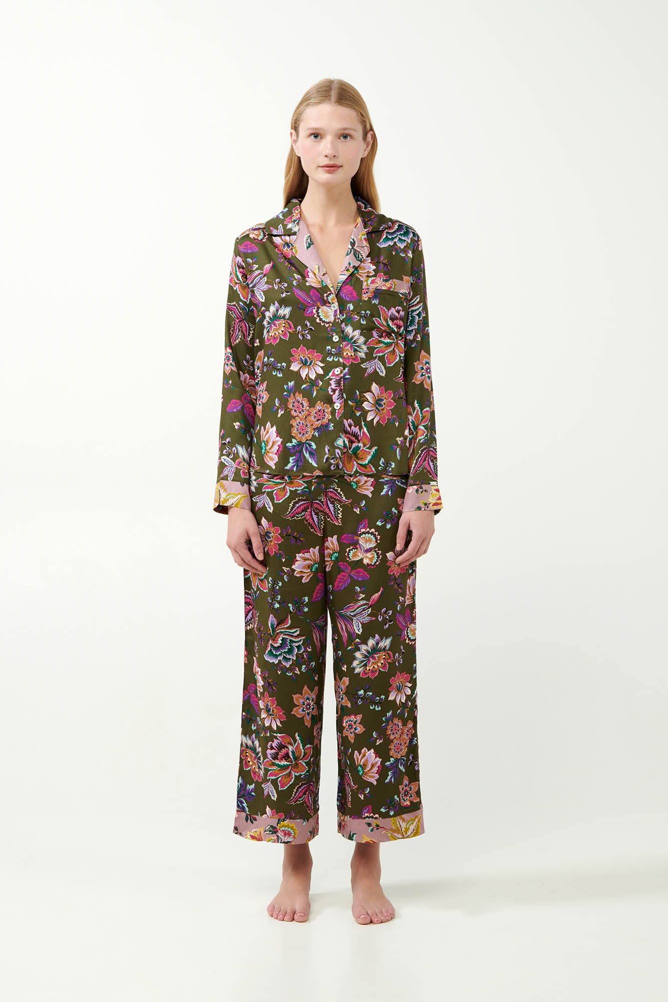 https://assets.vampfashion.com/SOFTONE_TMP_IMAGES/2_0545247424.jpg