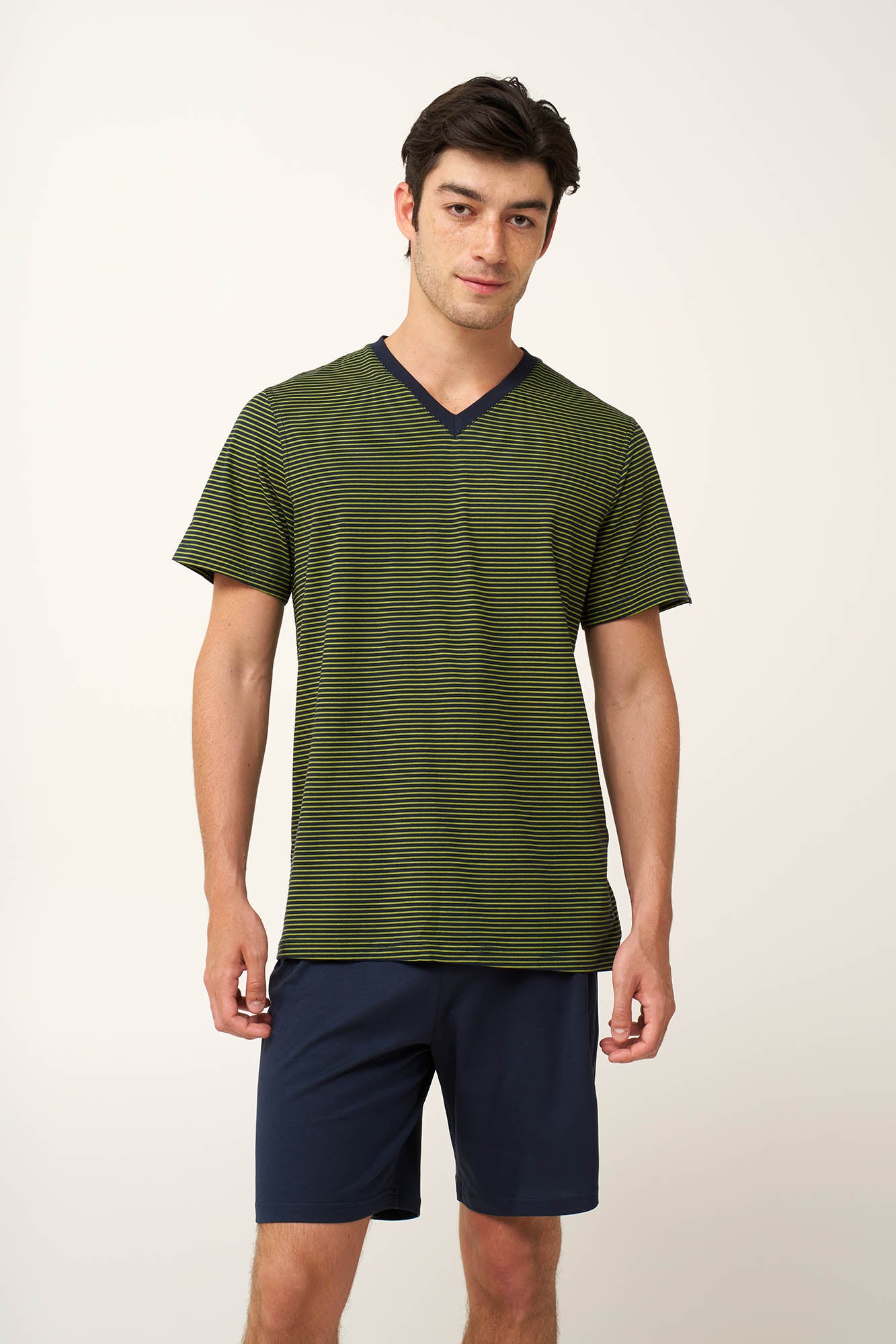 https://assets.vampfashion.com/SOFTONE_TMP_IMAGES/2_0555237650.jpg