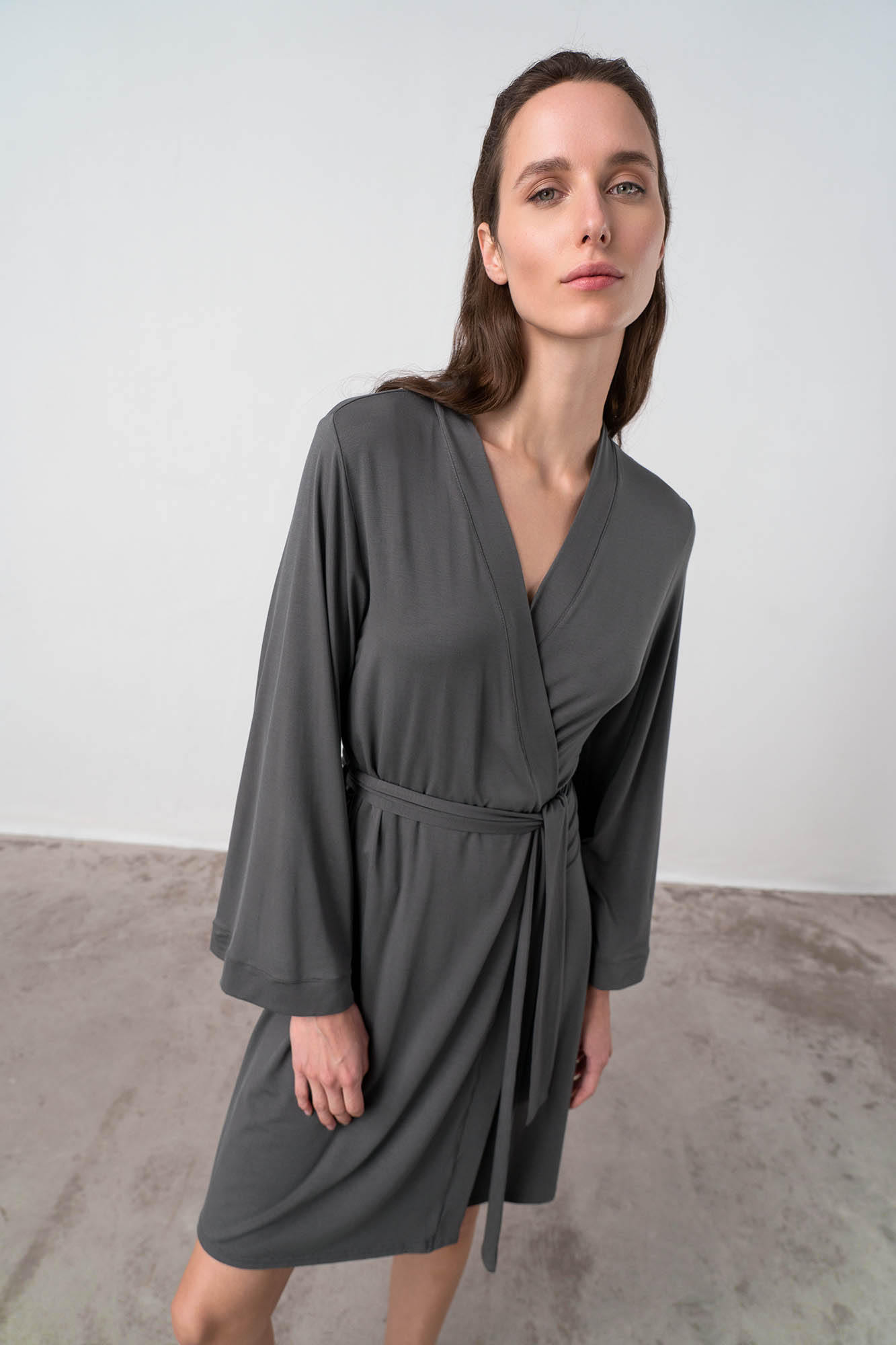 Vamp - Μονόχρωμη Σταυρωτή Ρόμπα