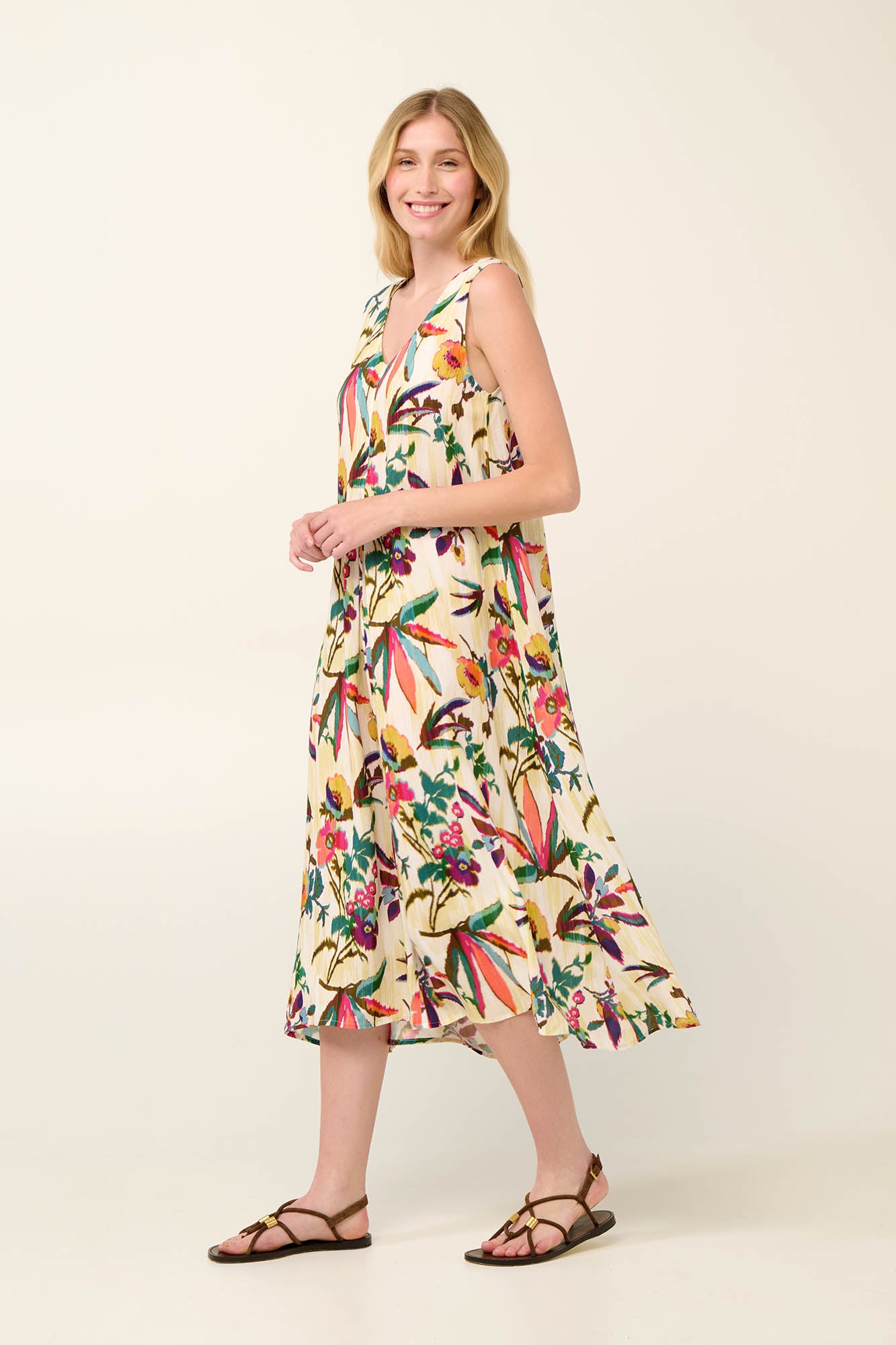 https://assets.vampfashion.com/SOFTONE_TMP_IMAGES/2_0567278441.jpg