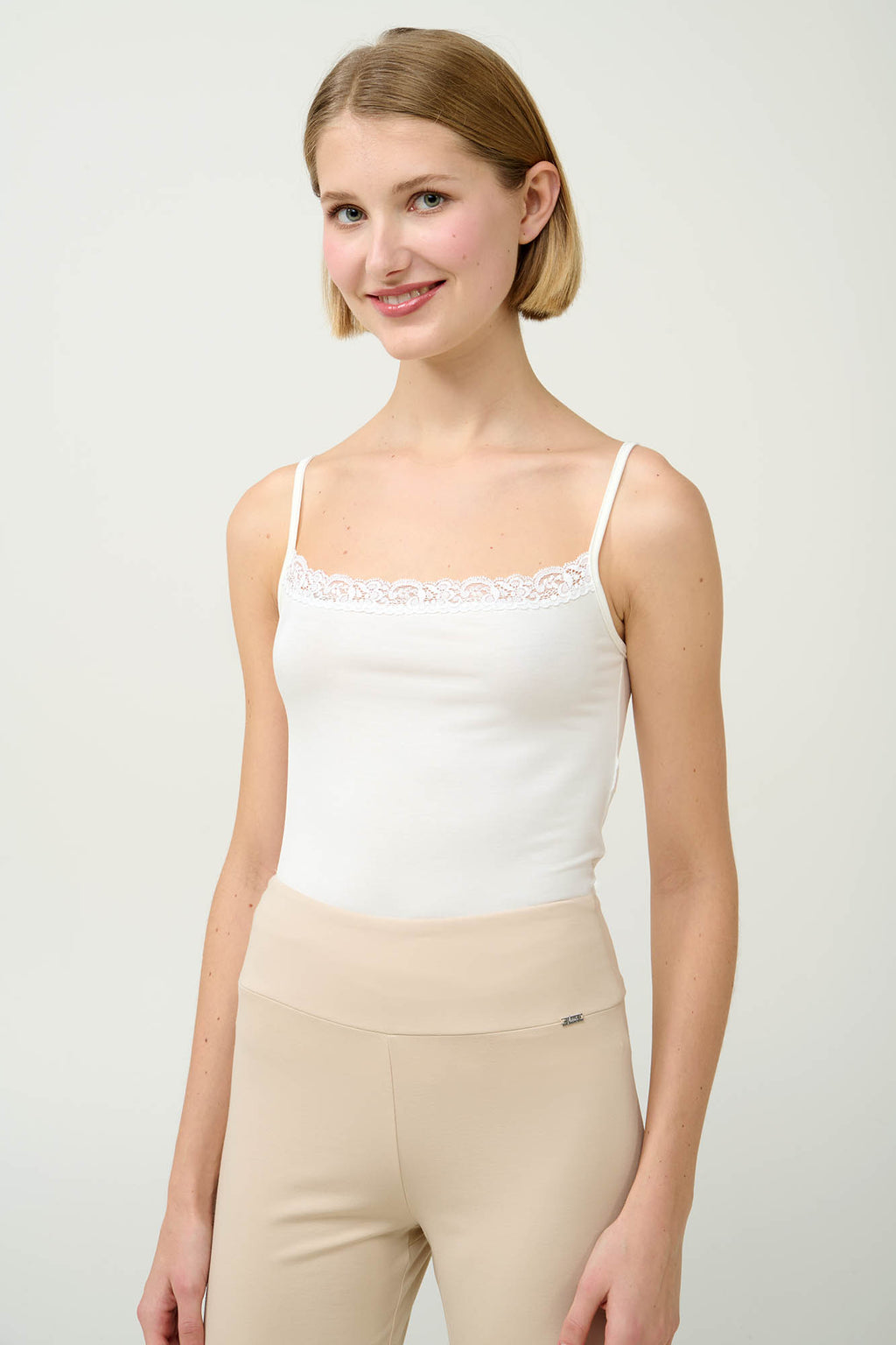 https://assets.vampfashion.com/SOFTONE_TMP_IMAGES/2_0585607175.jpg