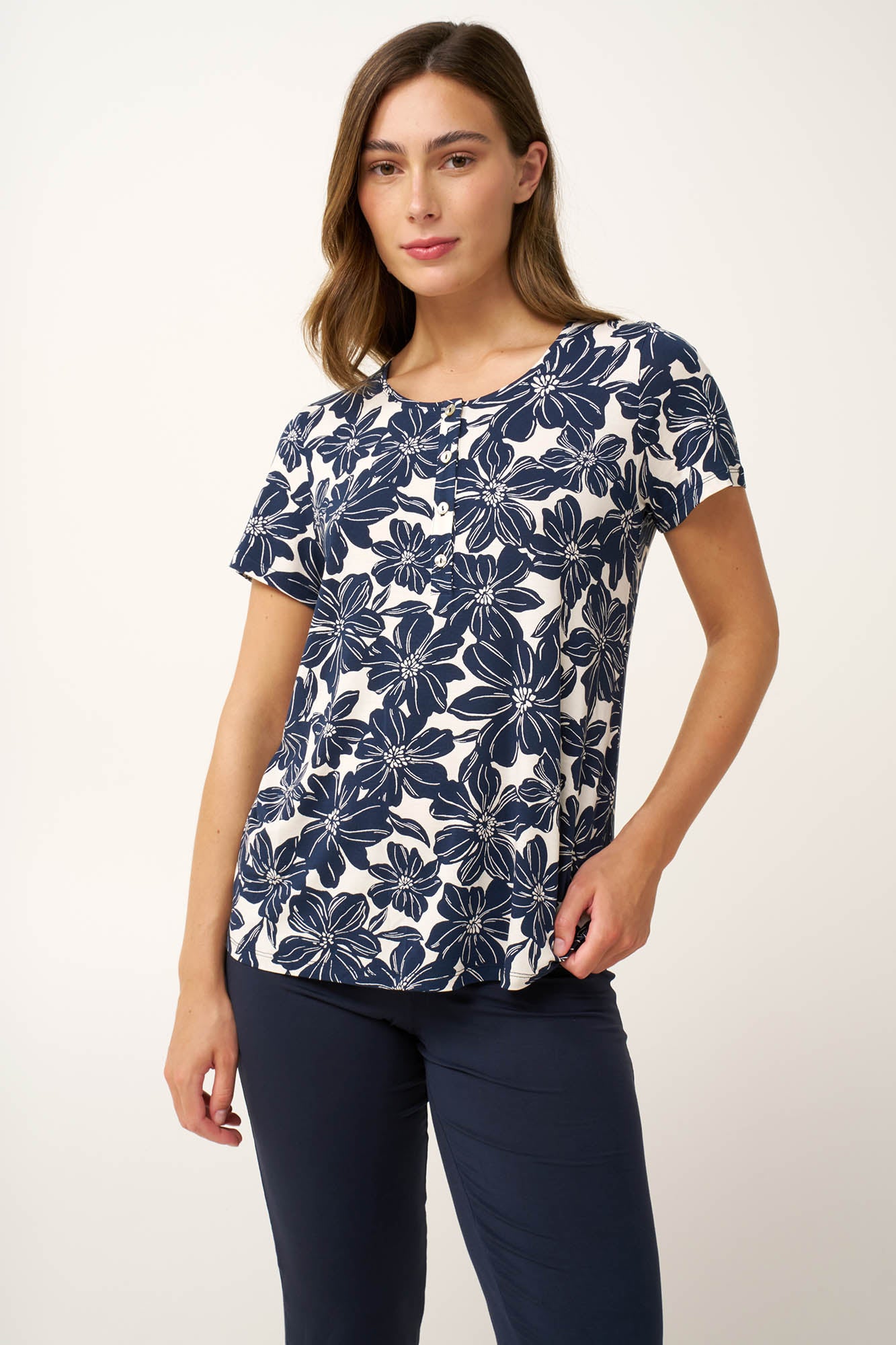 https://assets.vampfashion.com/SOFTONE_TMP_IMAGES/2_0596127922.jpg