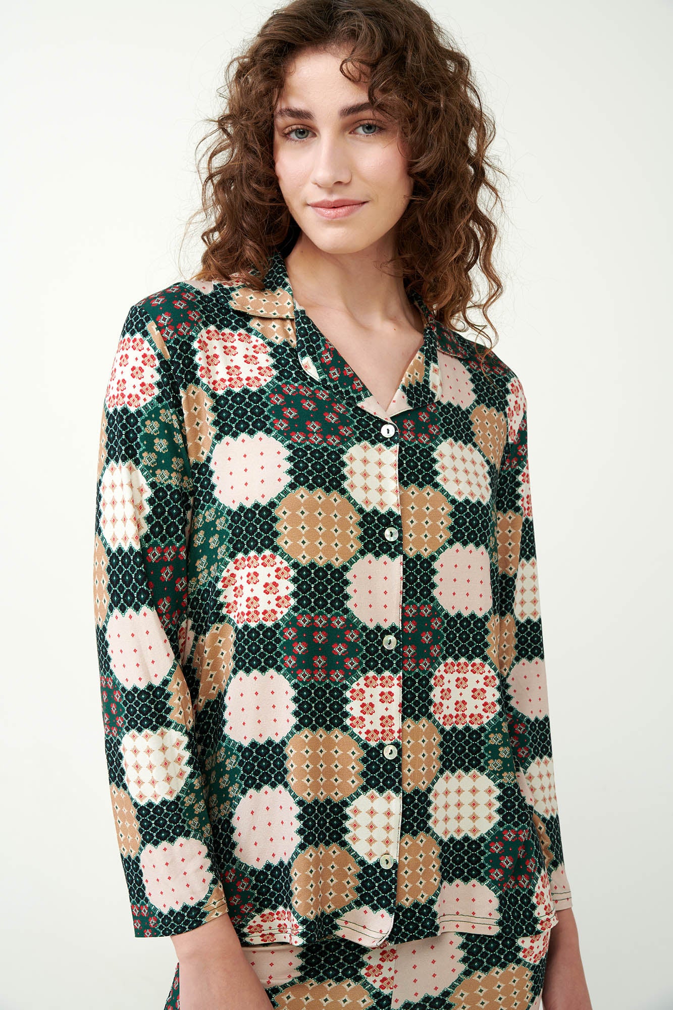 https://assets.vampfashion.com/SOFTONE_TMP_IMAGES/2_0632006363.jpg