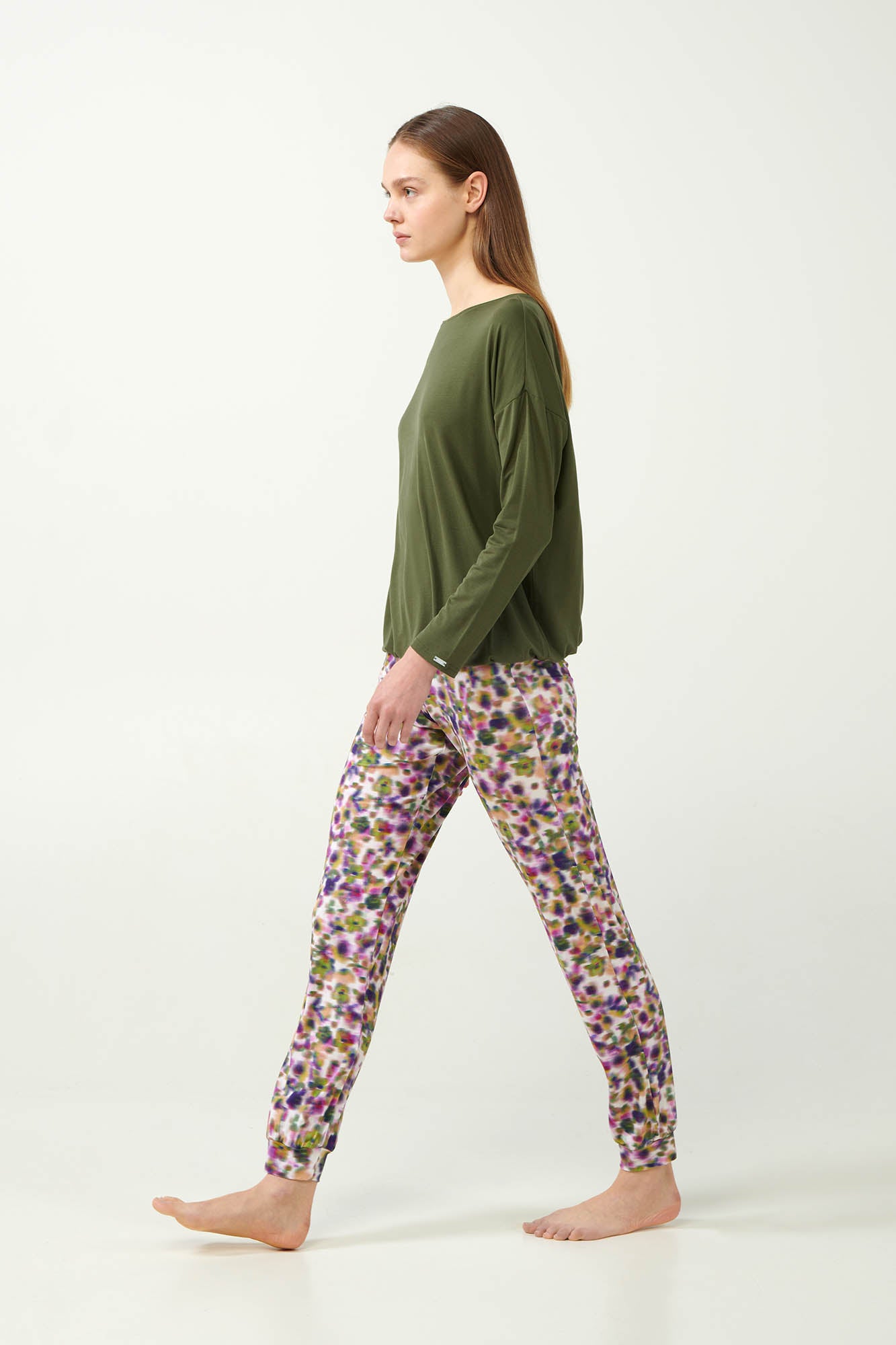 https://assets.vampfashion.com/SOFTONE_TMP_IMAGES/2_0638375575.jpg