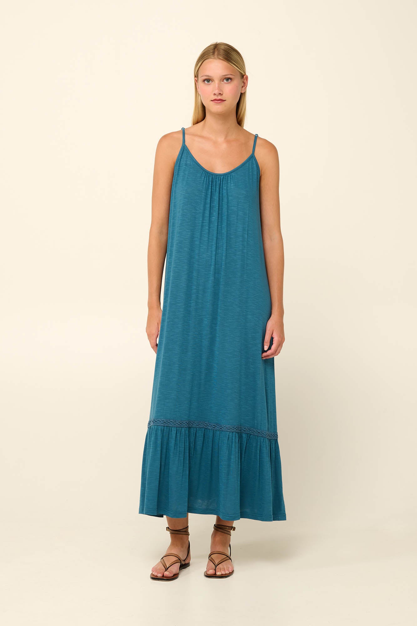 https://assets.vampfashion.com/SOFTONE_TMP_IMAGES/2_0644913363.jpg