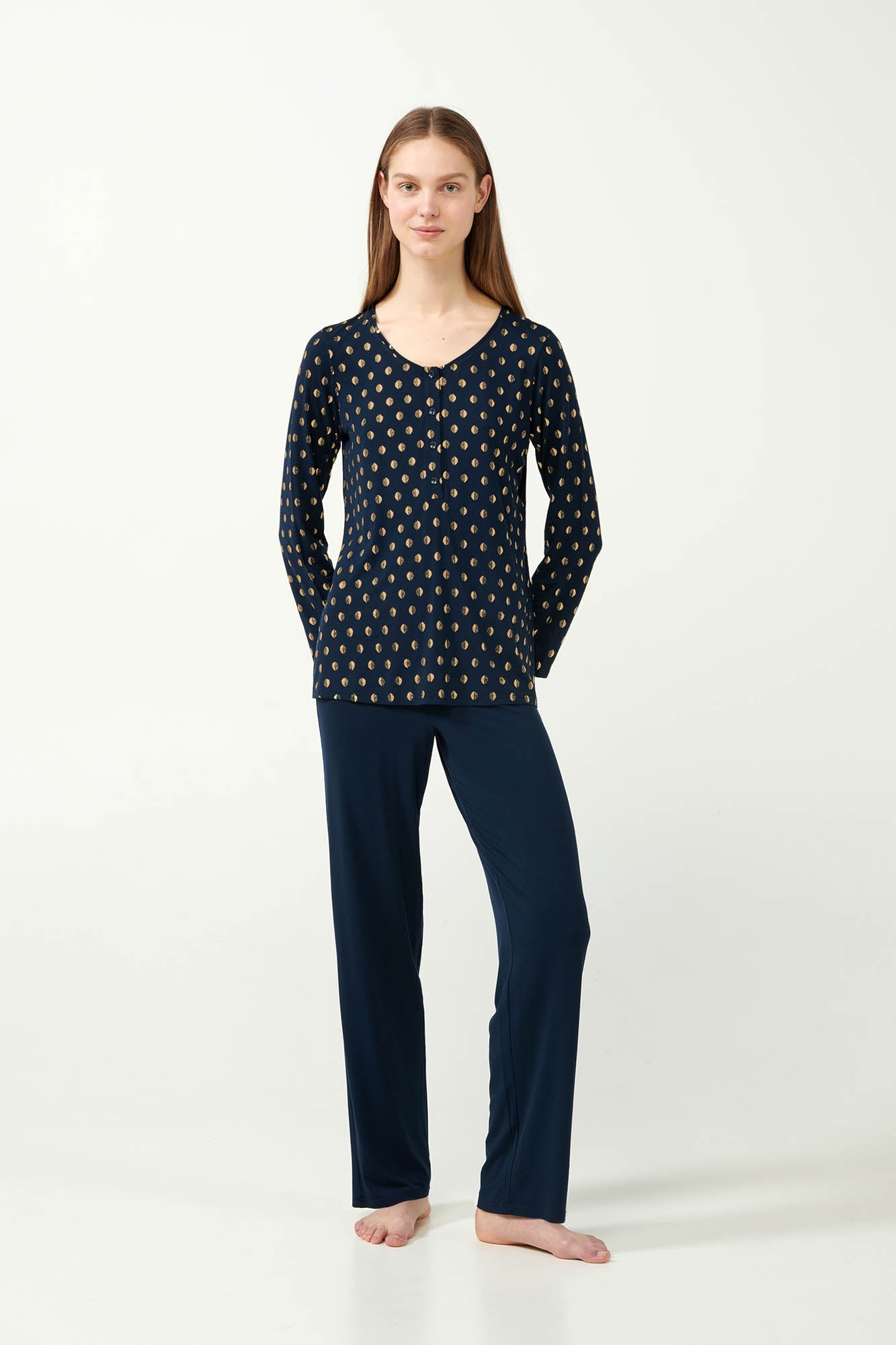 https://assets.vampfashion.com/SOFTONE_TMP_IMAGES/2_0652777159.jpg