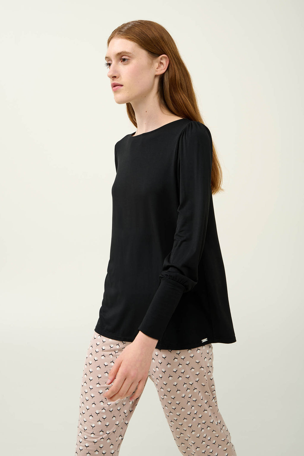 https://assets.vampfashion.com/SOFTONE_TMP_IMAGES/2_0665586515.jpg