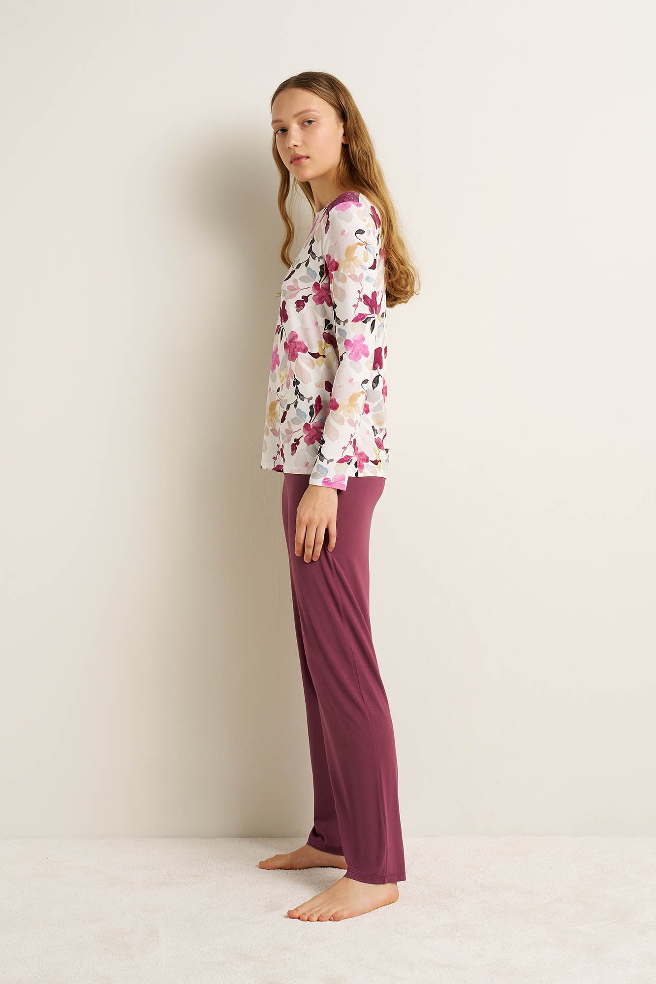 https://assets.vampfashion.com/SOFTONE_TMP_IMAGES/2_0667397956.jpg
