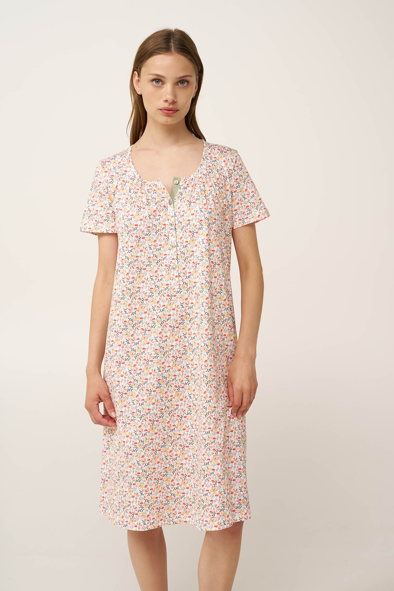 https://assets.vampfashion.com/SOFTONE_TMP_IMAGES/2_0672055828.jpg