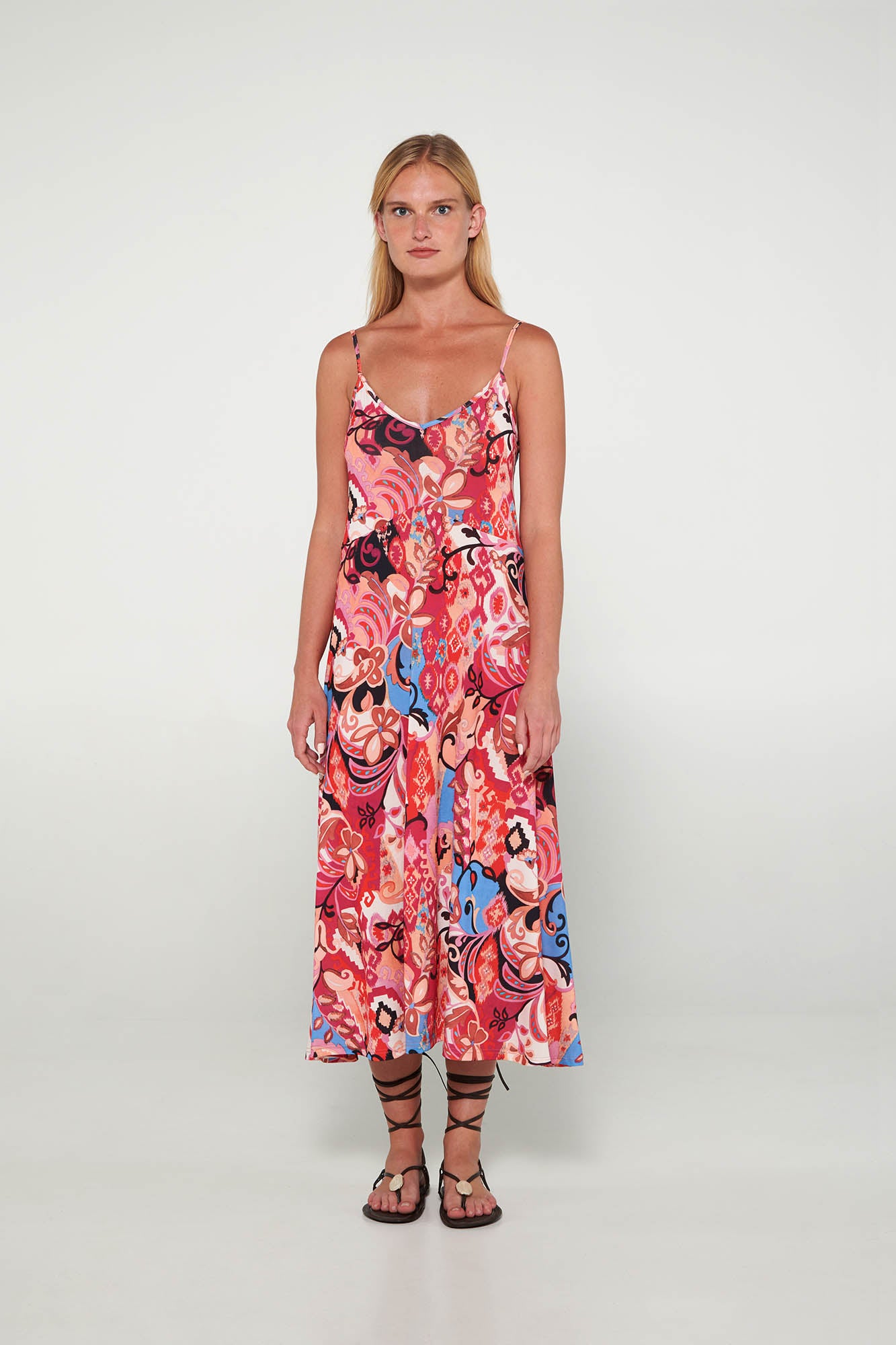 https://assets.vampfashion.com/SOFTONE_TMP_IMAGES/2_0691415720.jpg