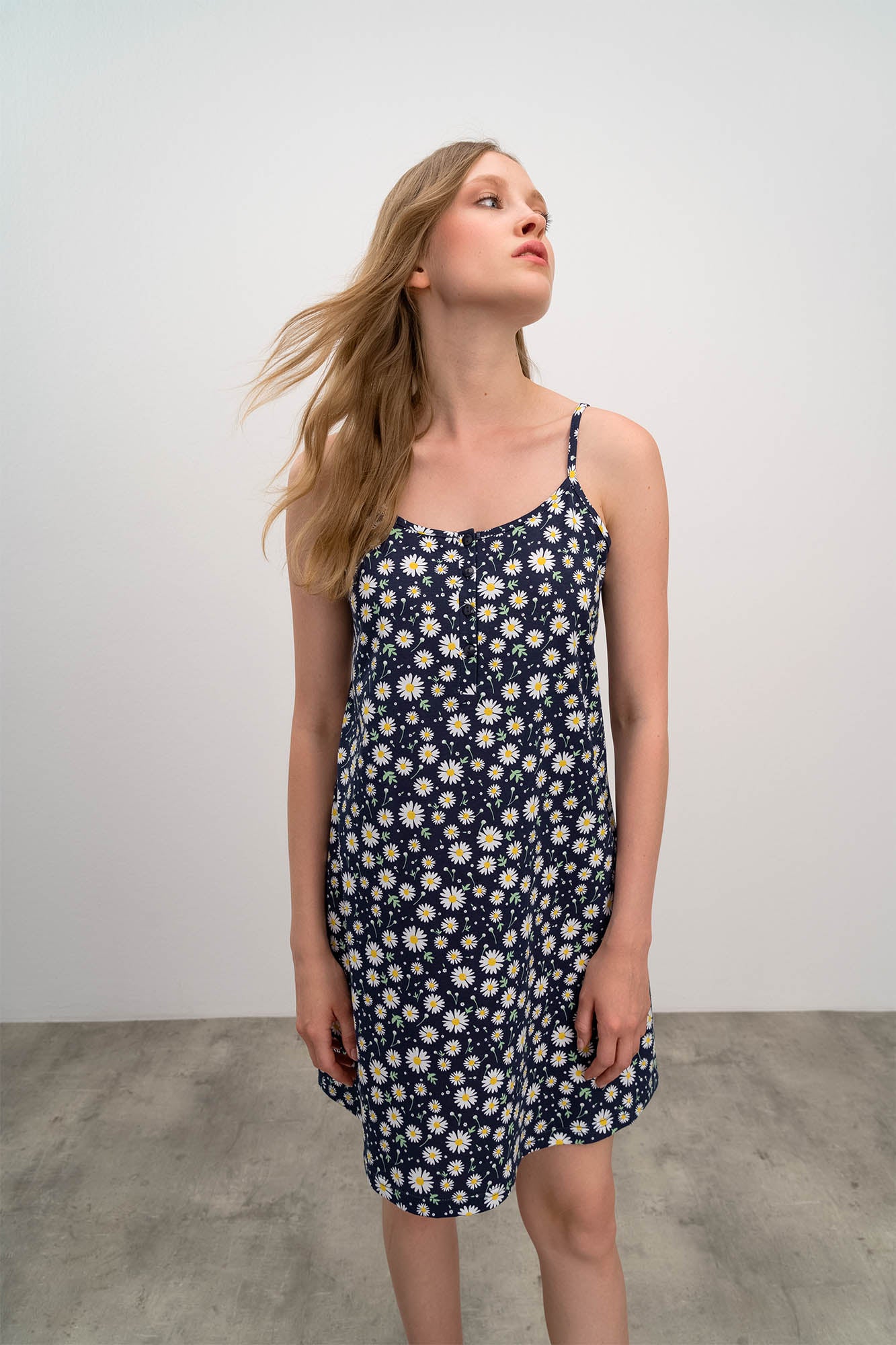 https://assets.vampfashion.com/SOFTONE_TMP_IMAGES/2_0697735286.jpg