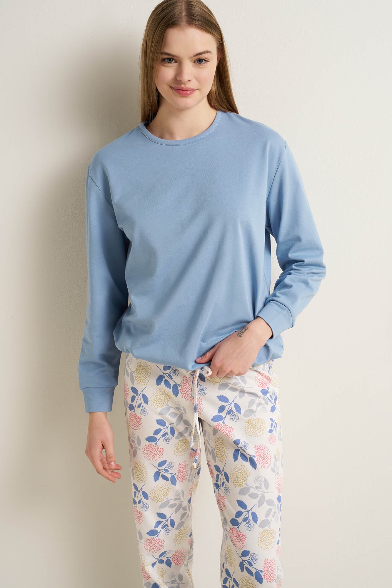 https://assets.vampfashion.com/SOFTONE_TMP_IMAGES/2_0704284728.jpg