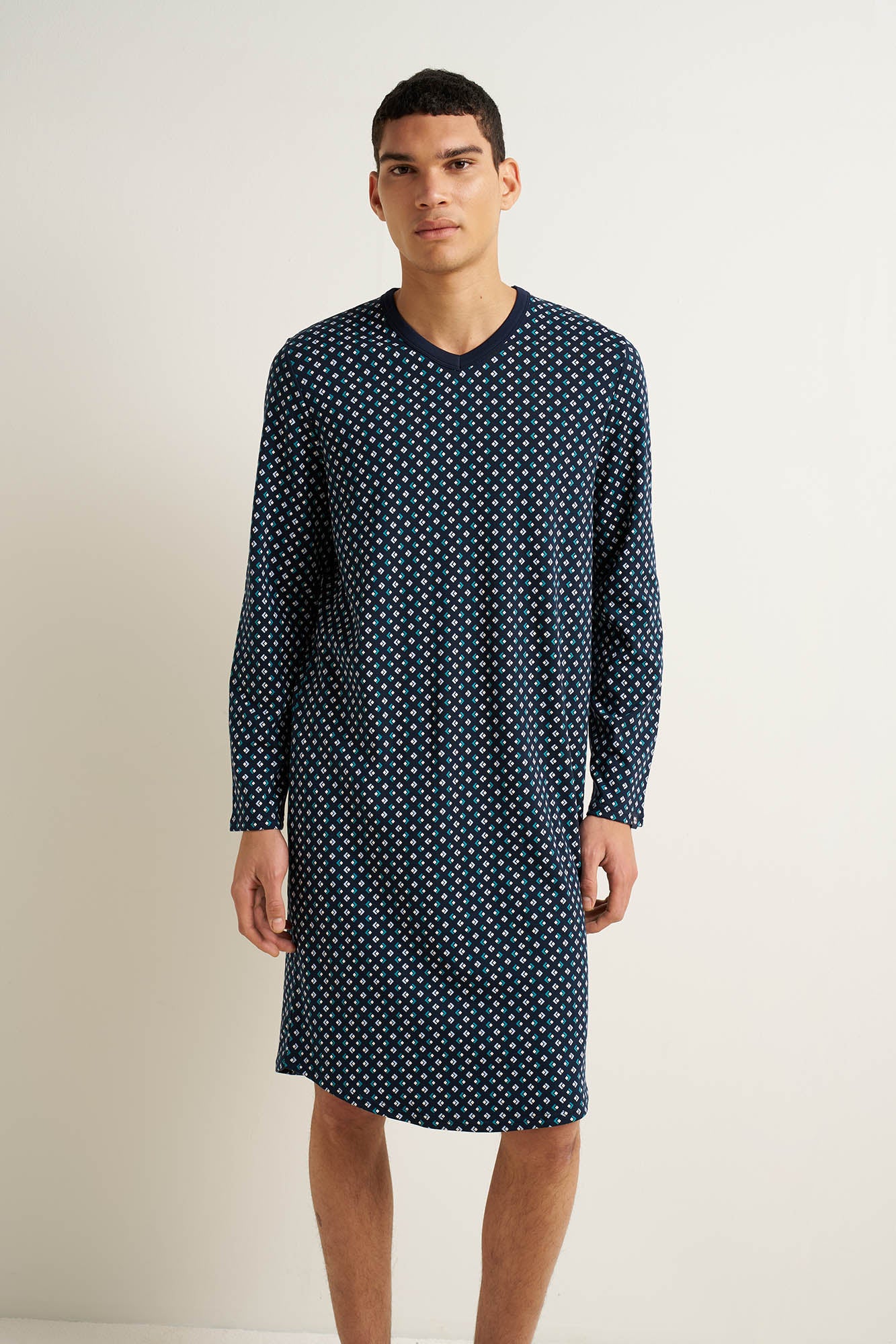 https://assets.vampfashion.com/SOFTONE_TMP_IMAGES/2_0709227864.jpg